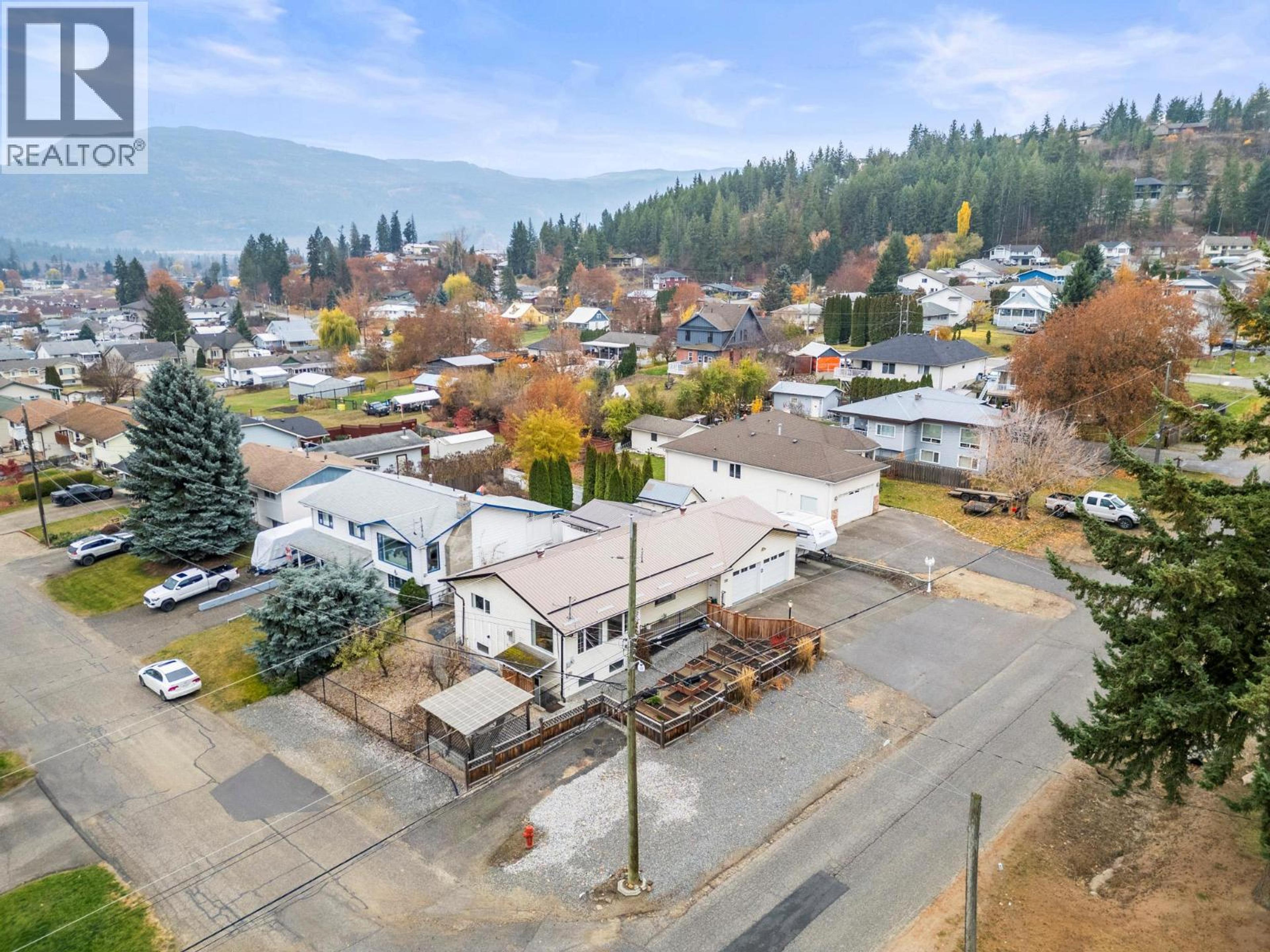 110 WEST ENDERBY ROAD - 56