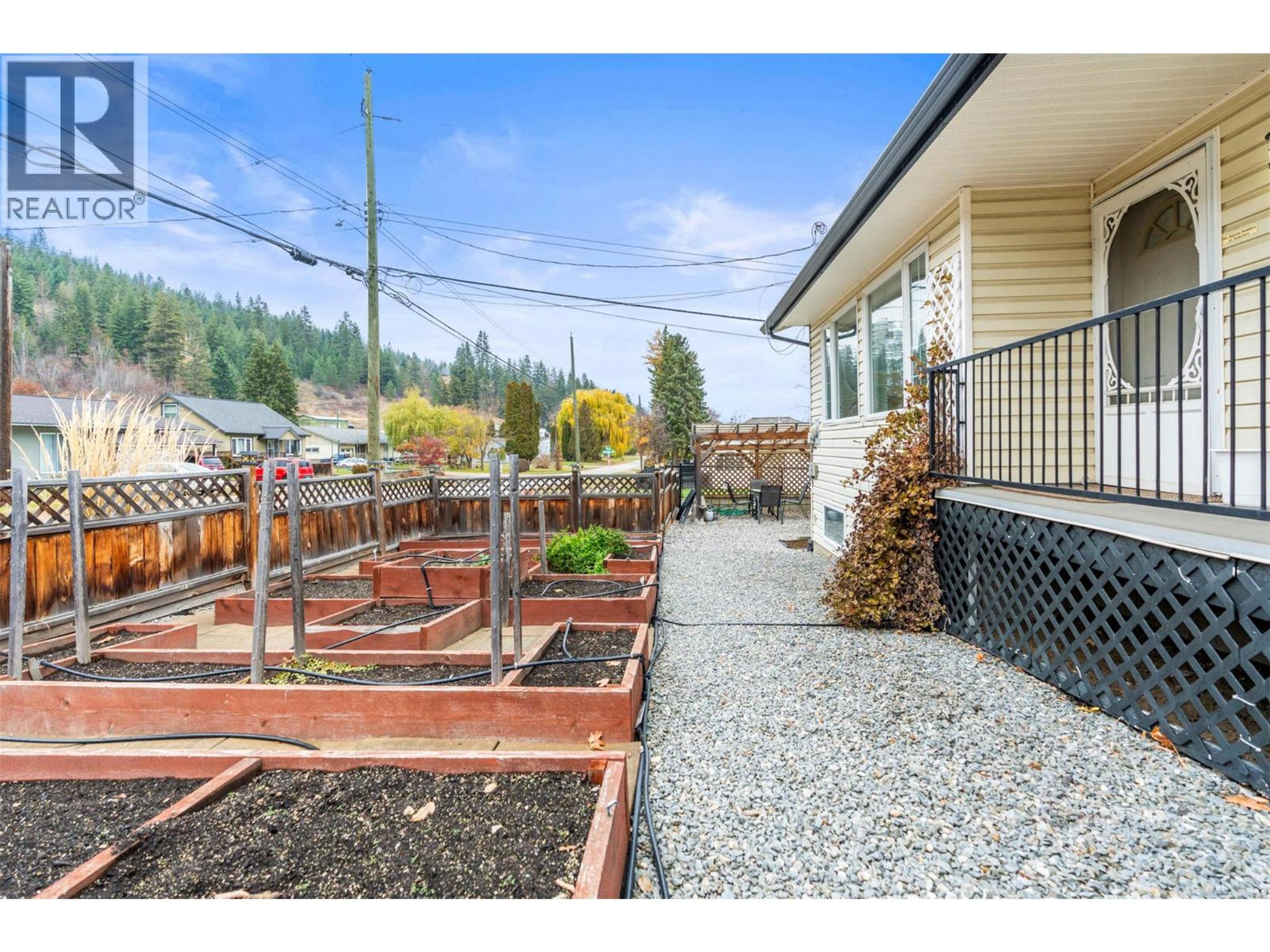 110 WEST ENDERBY ROAD - 48