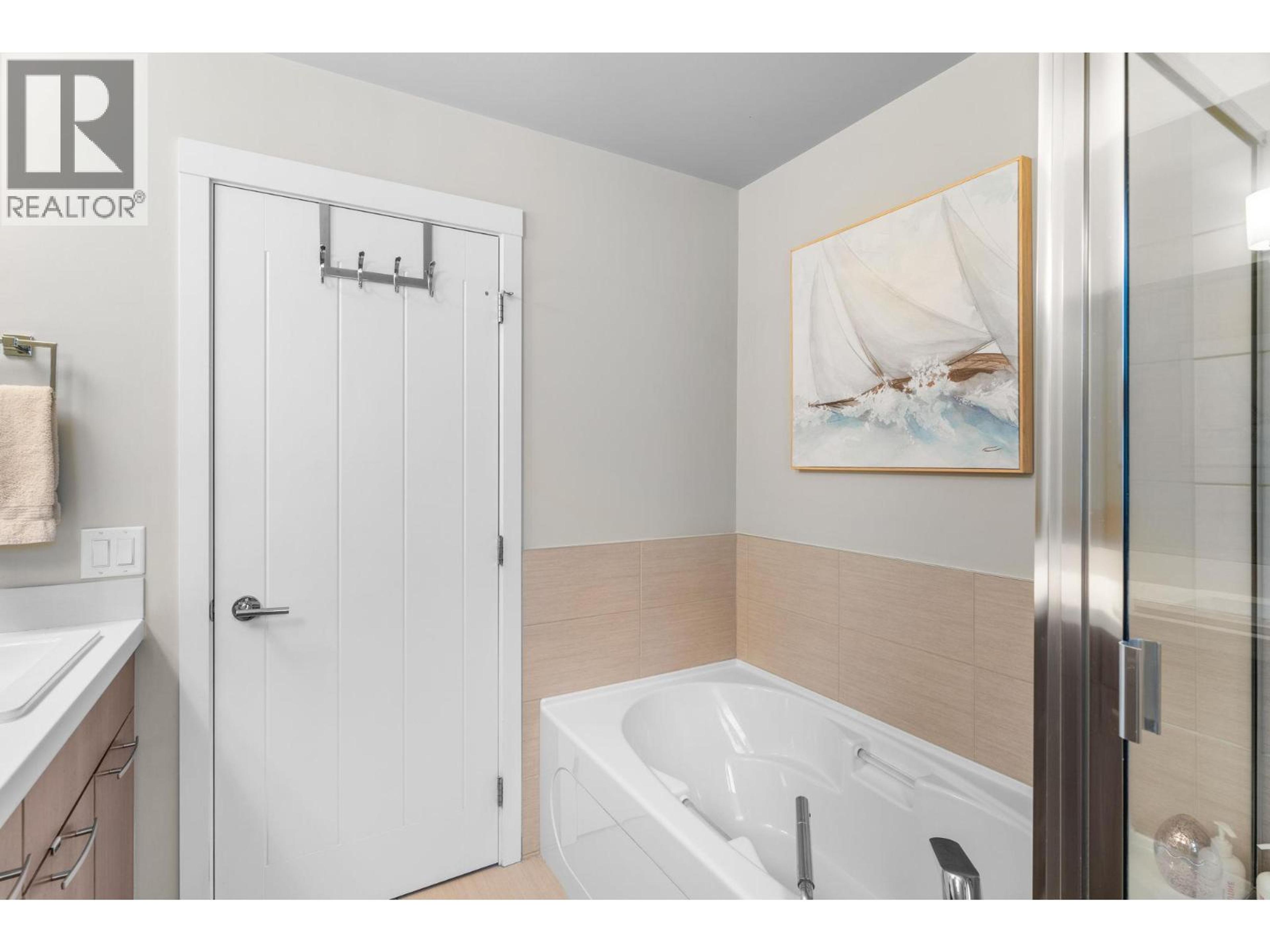 613 BOYNTON PLACE - 24