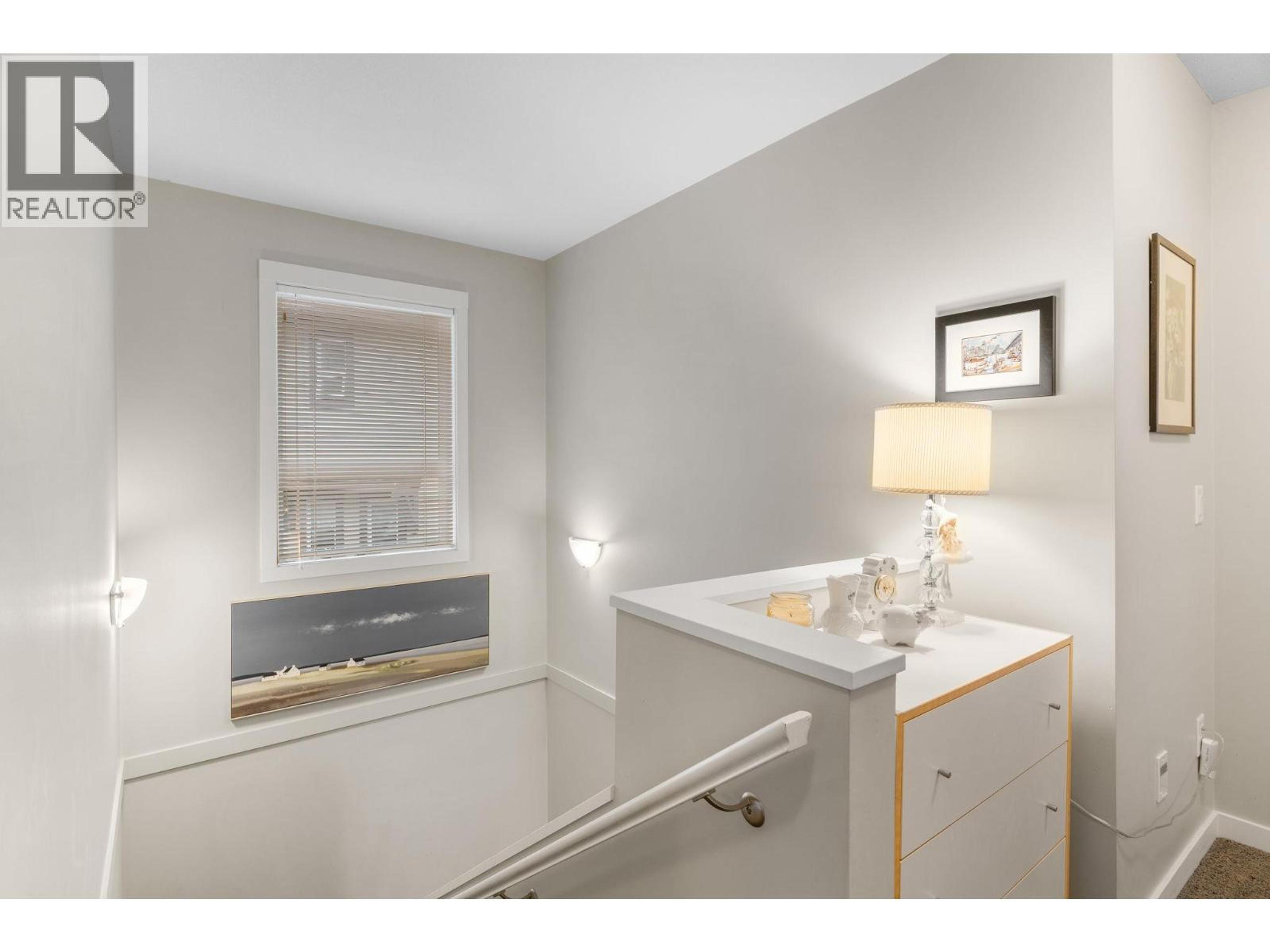 613 BOYNTON PLACE - 27