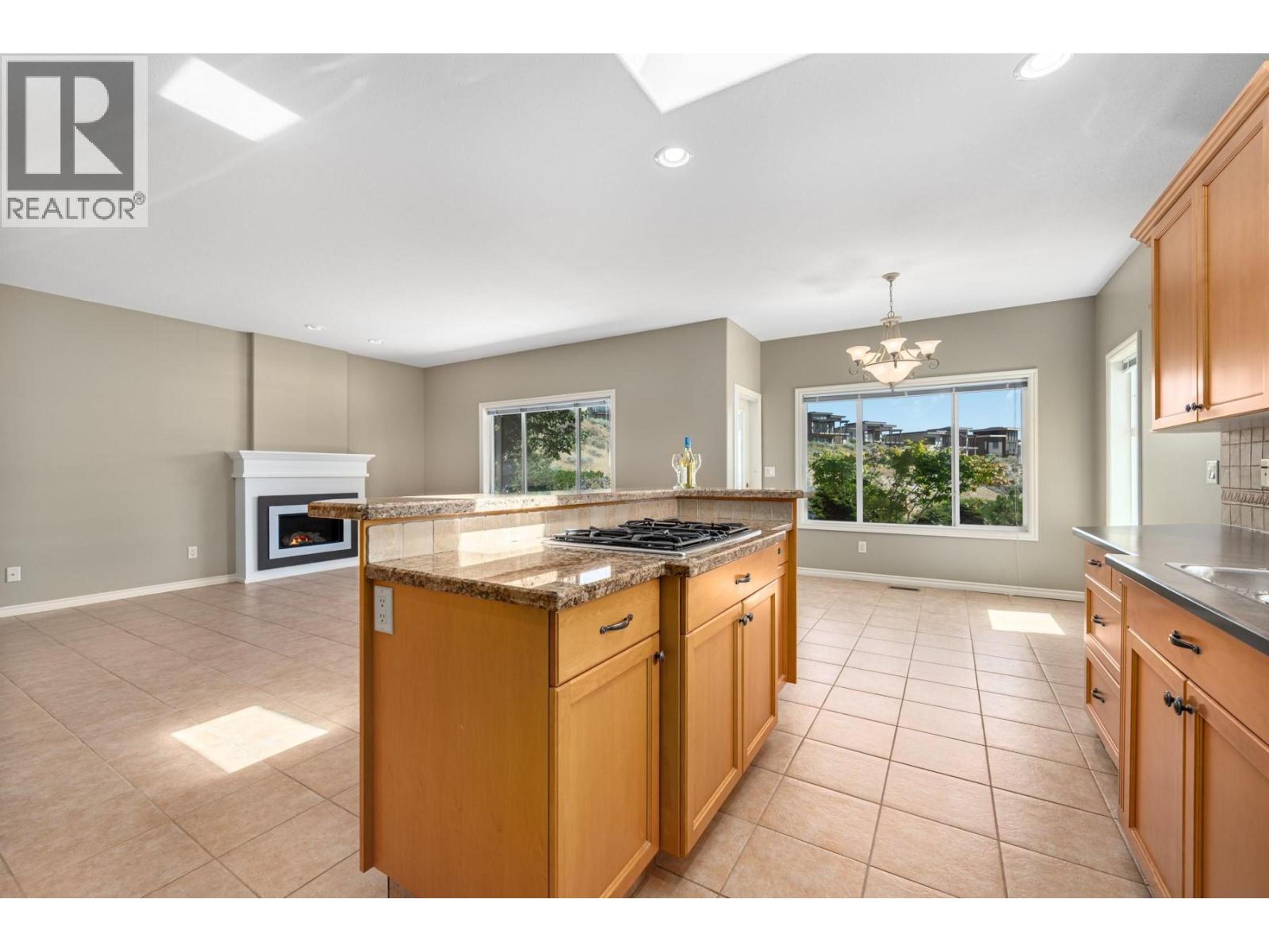 267 SAGEWOOD LANE - 8