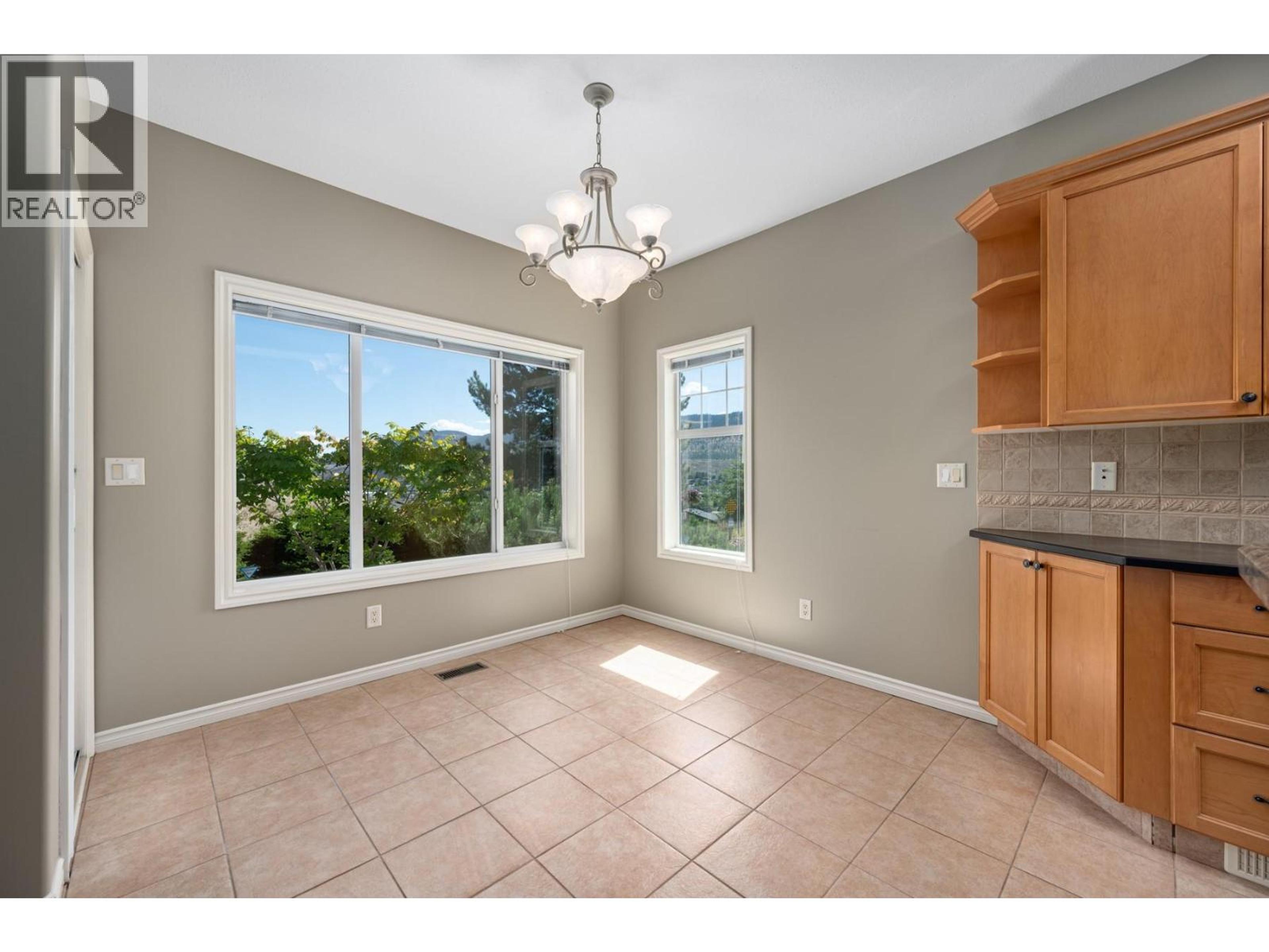 267 SAGEWOOD LANE - 11