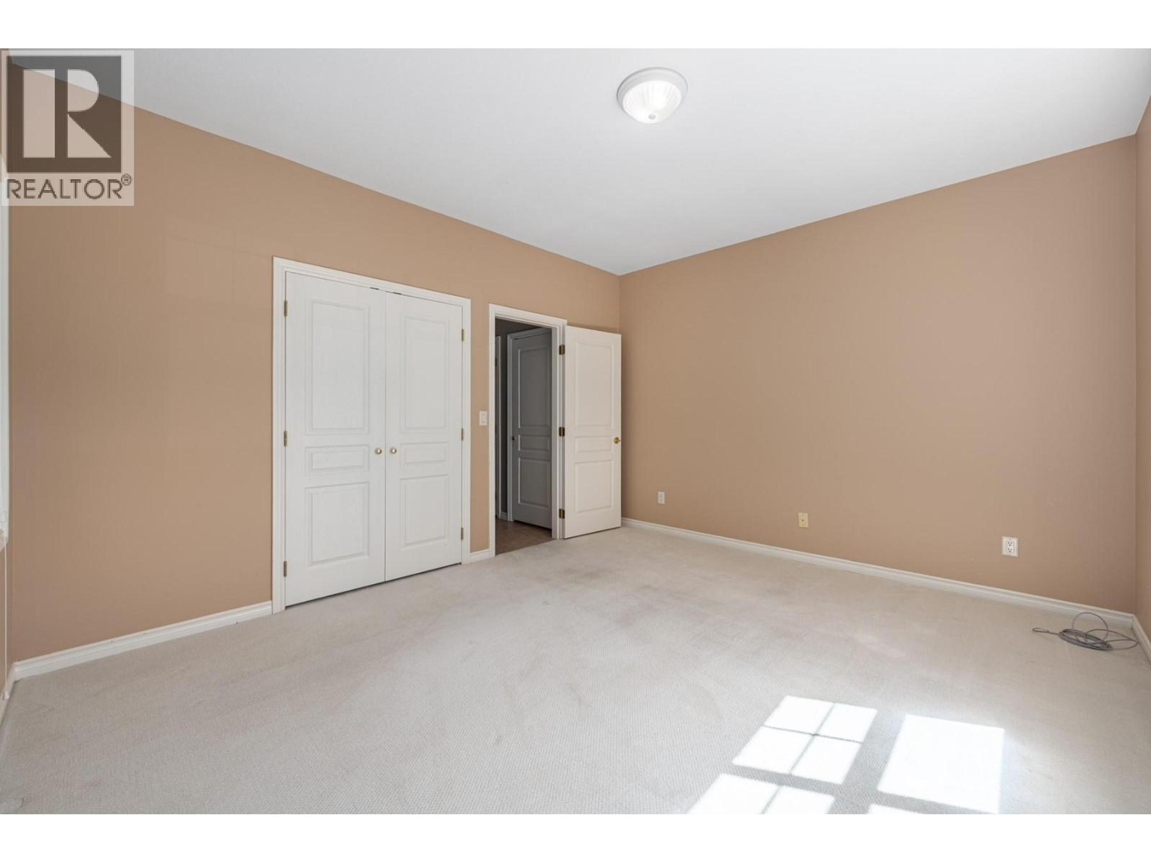 267 SAGEWOOD LANE - 24