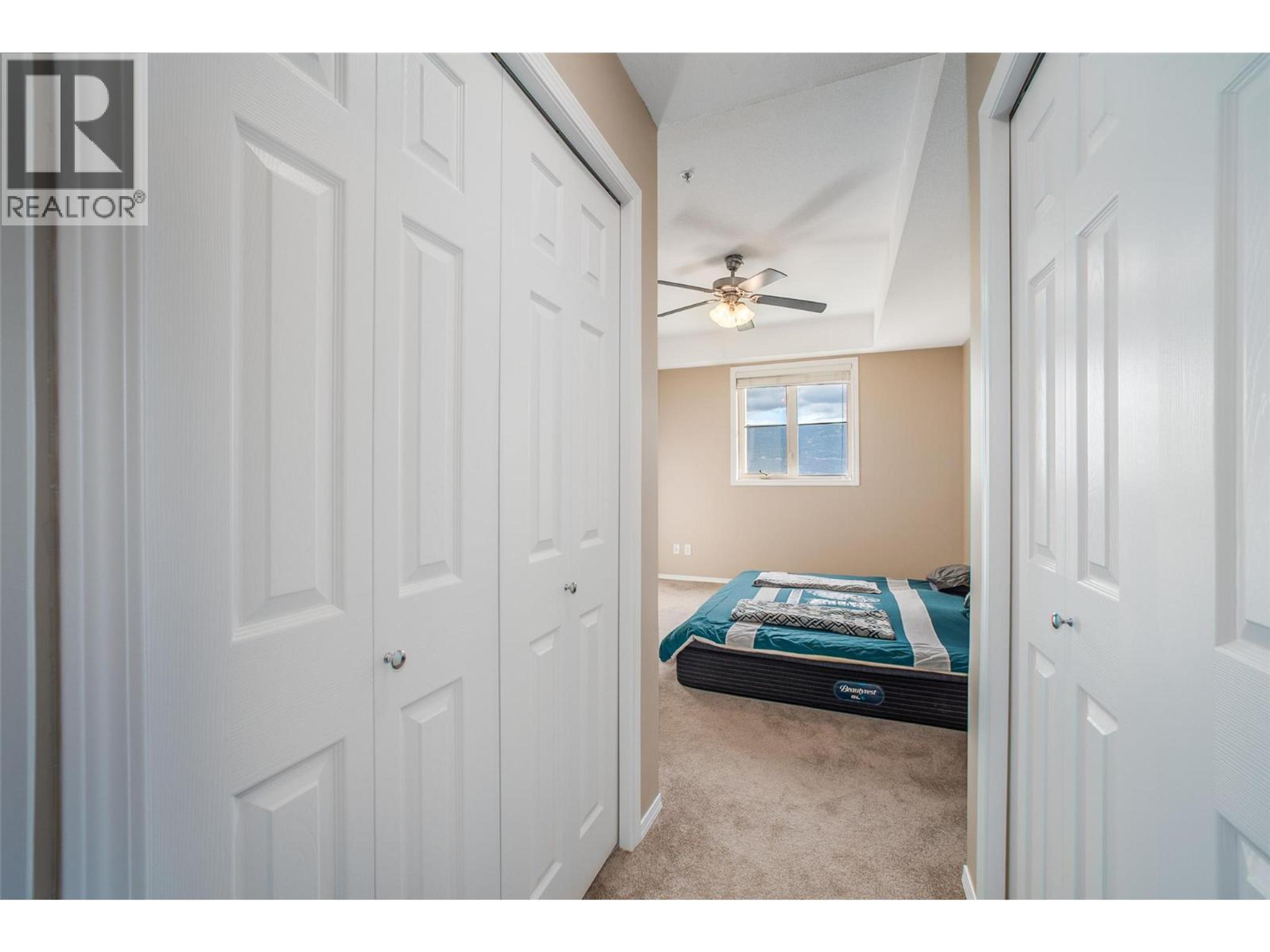 #1514 1875 COUNTRY CLUB DRIVE - 21