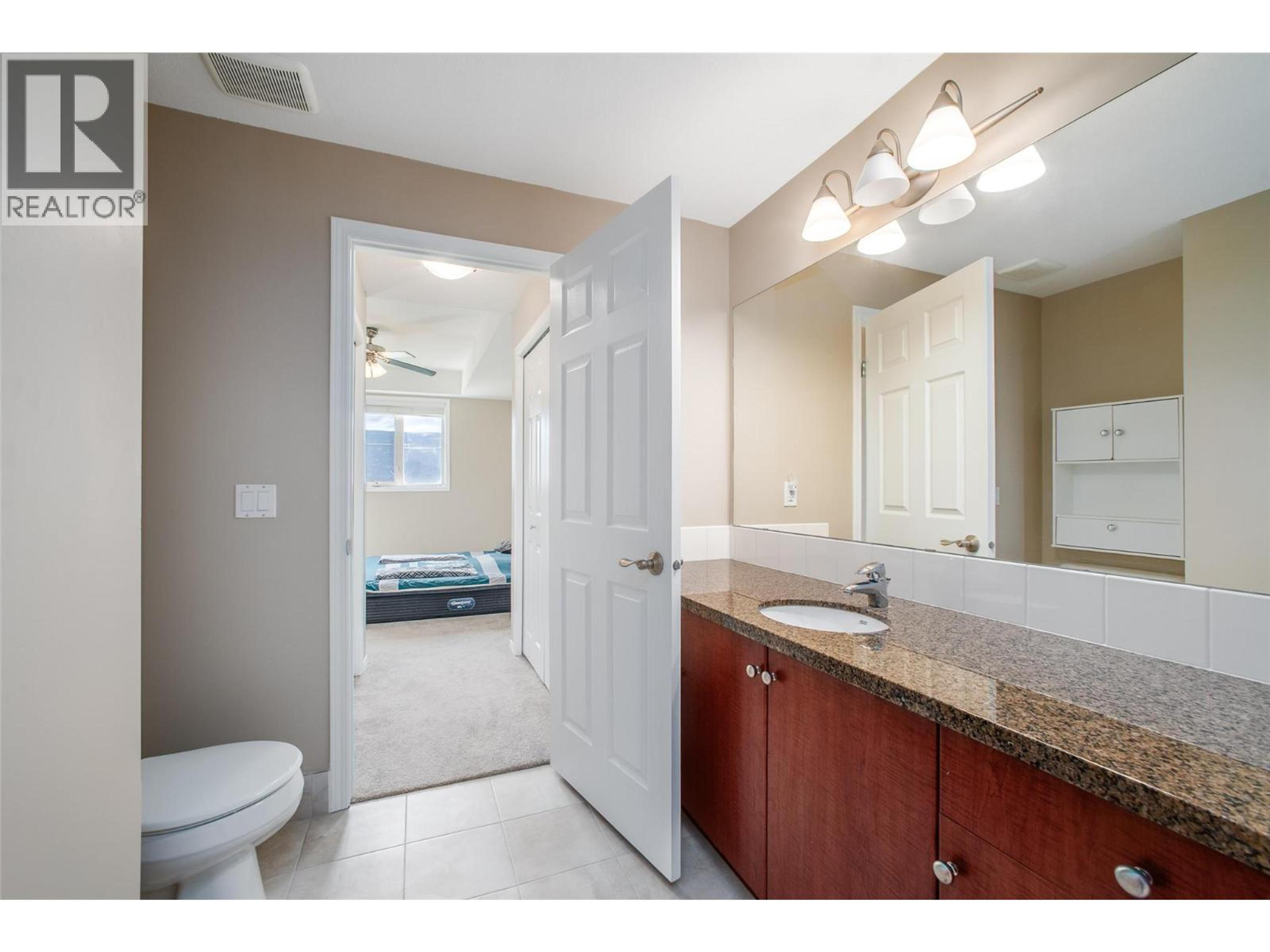 #1514 1875 COUNTRY CLUB DRIVE - 23