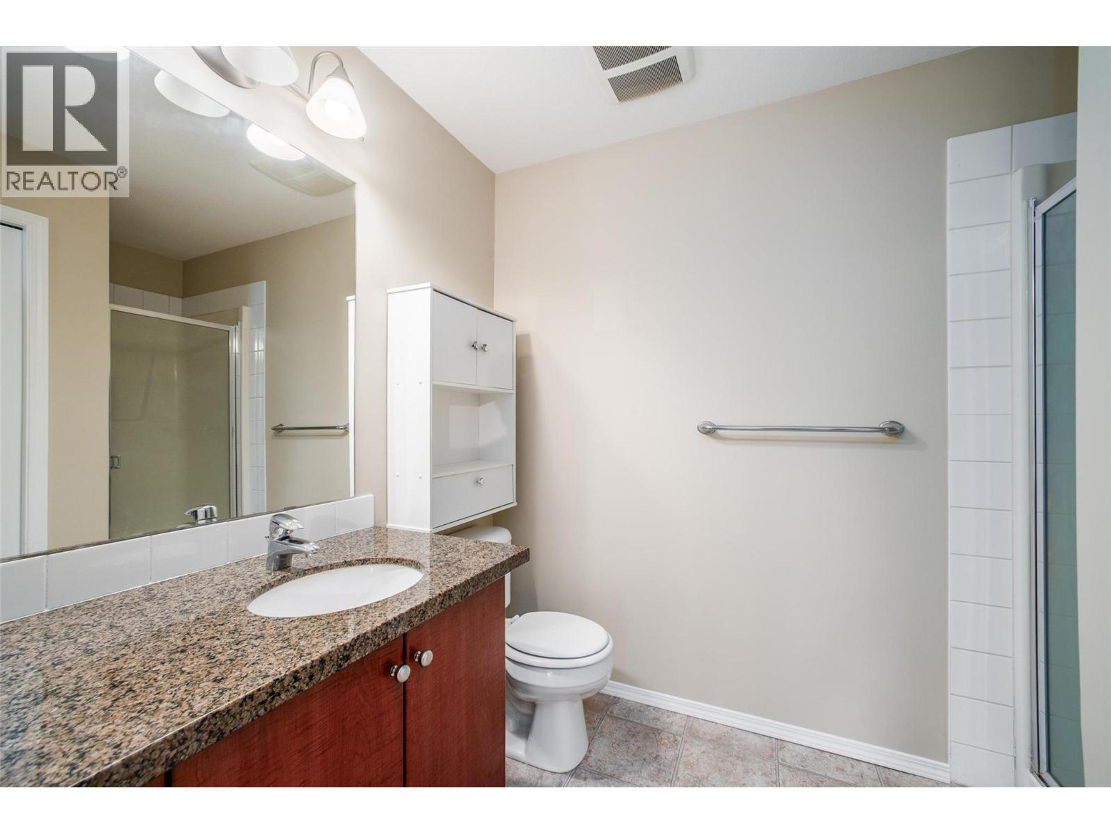 #1514 1875 COUNTRY CLUB DRIVE - 27