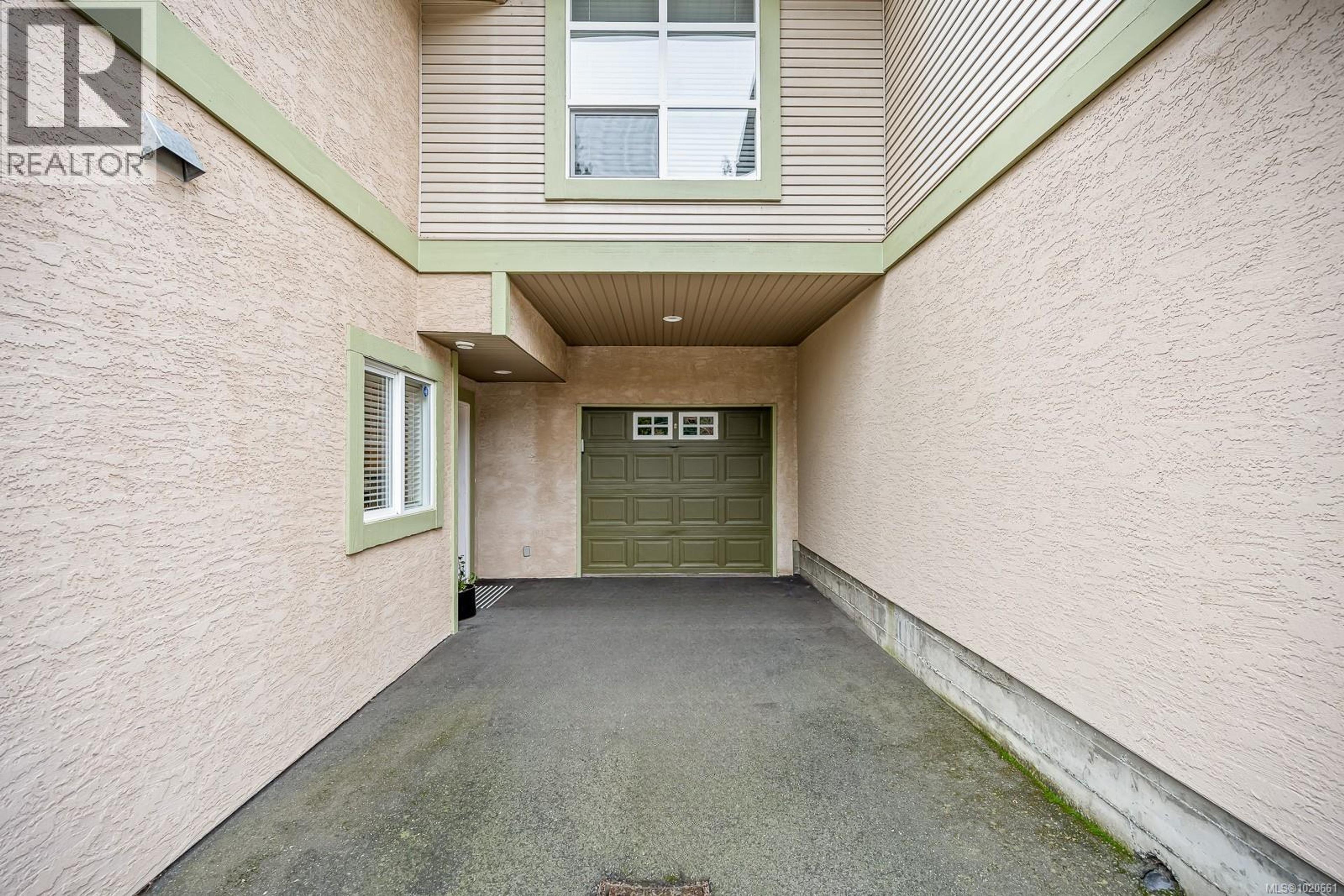 1275 Guthrie Rd, Comox - Exteriors - Photo 1