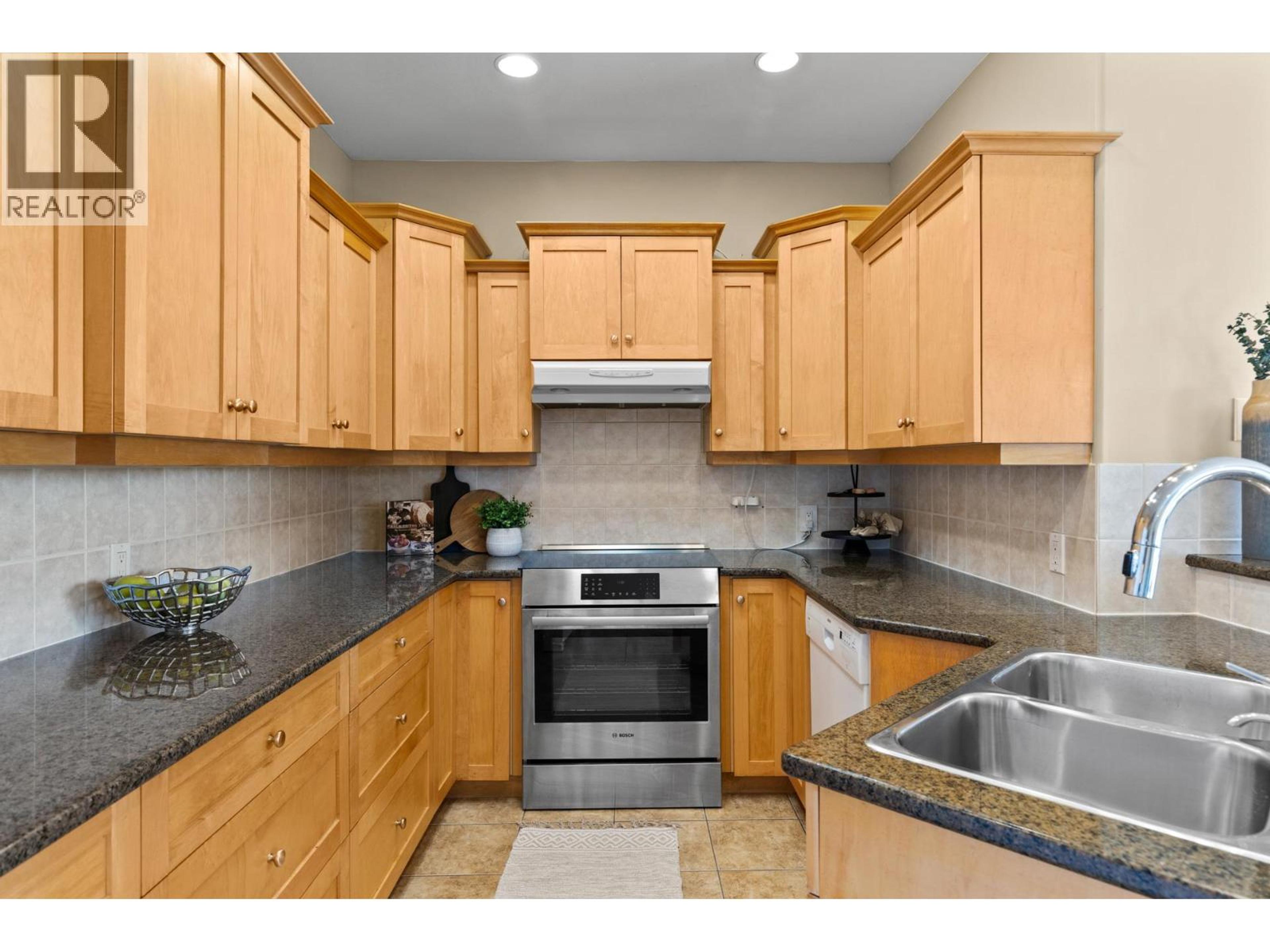 2591 LAKE BREEZE COURT - 10