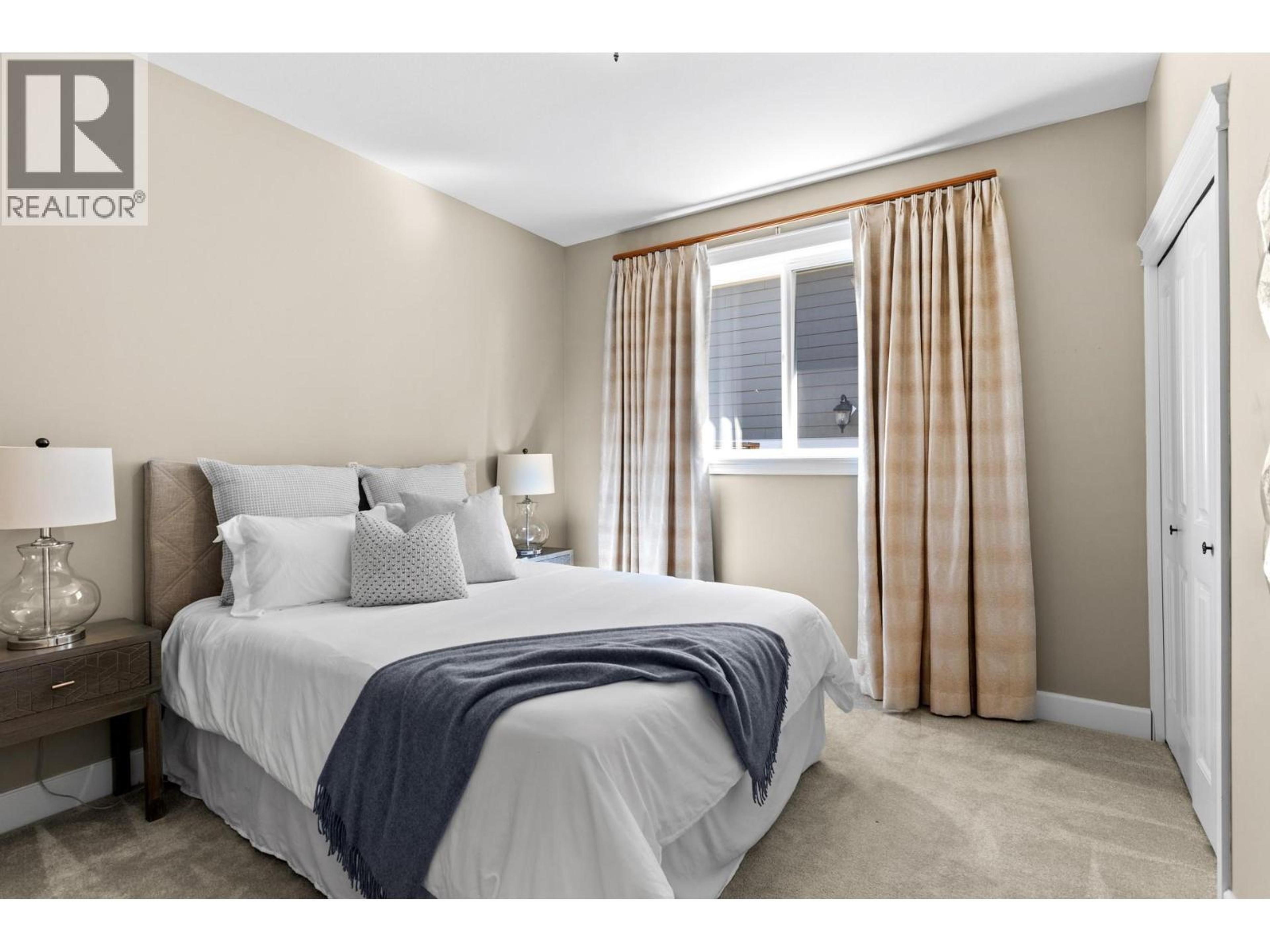 2591 LAKE BREEZE COURT - 21