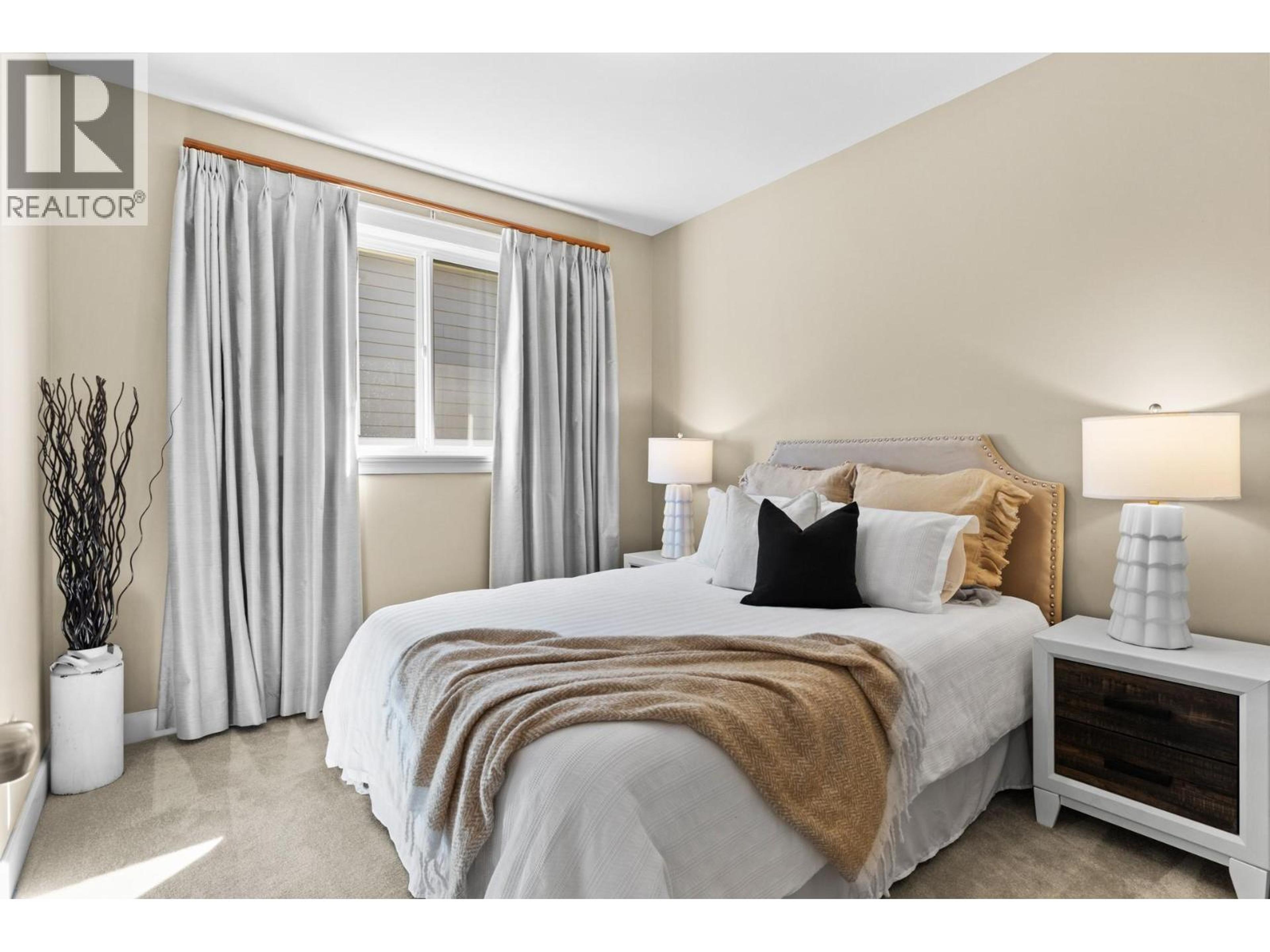 2591 LAKE BREEZE COURT - 23