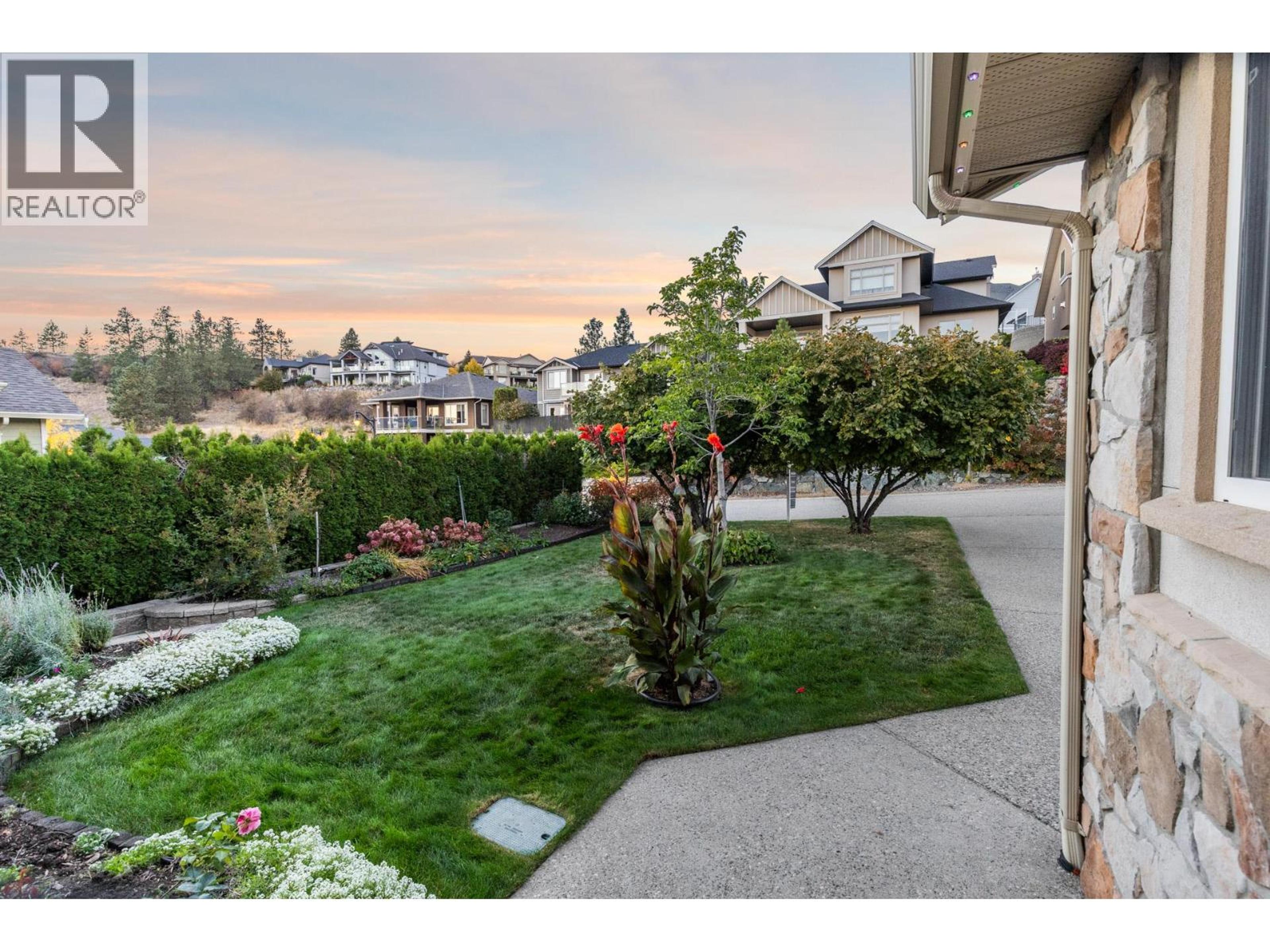 2591 LAKE BREEZE COURT - 40