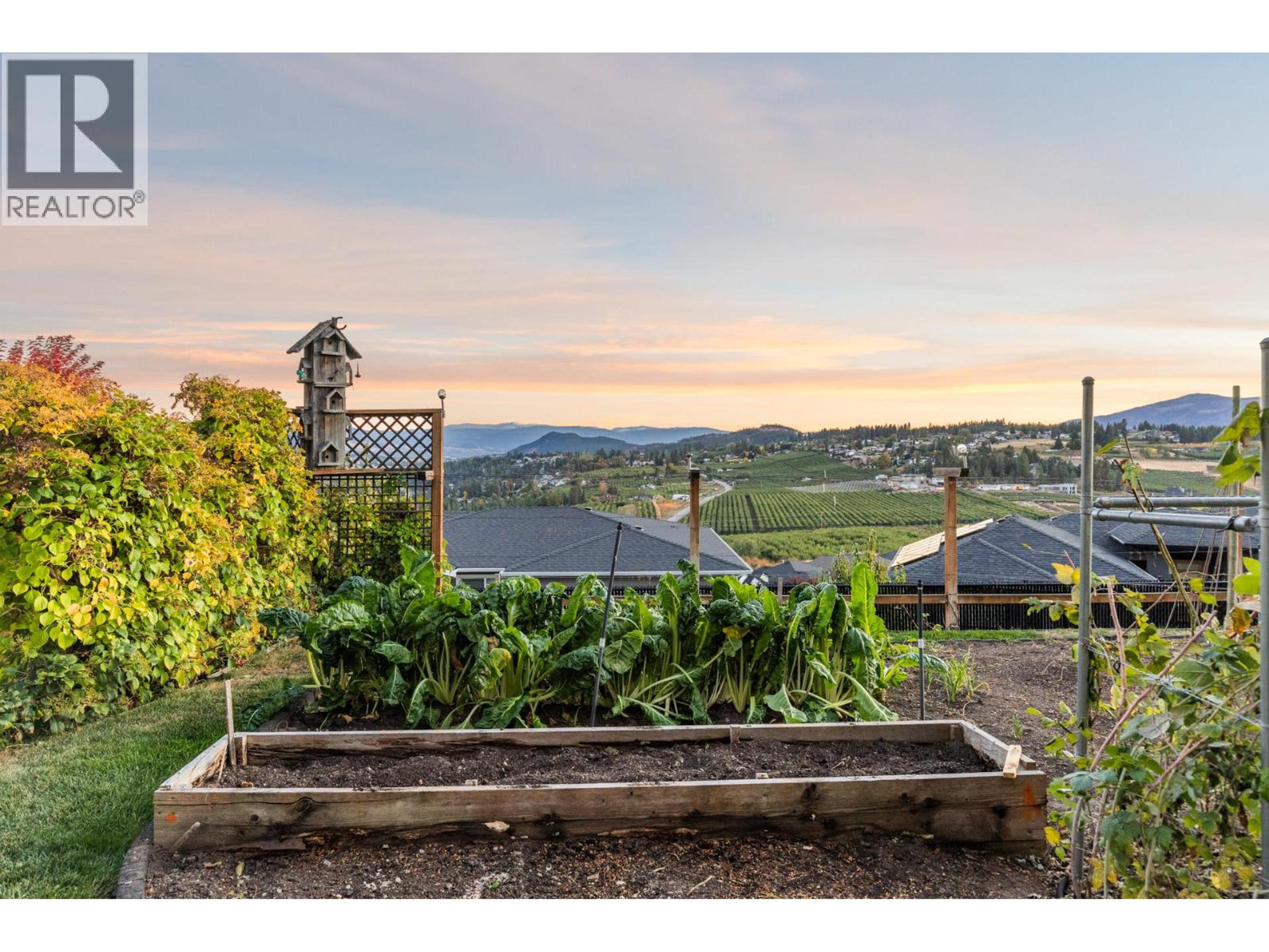 2591 LAKE BREEZE COURT - 44