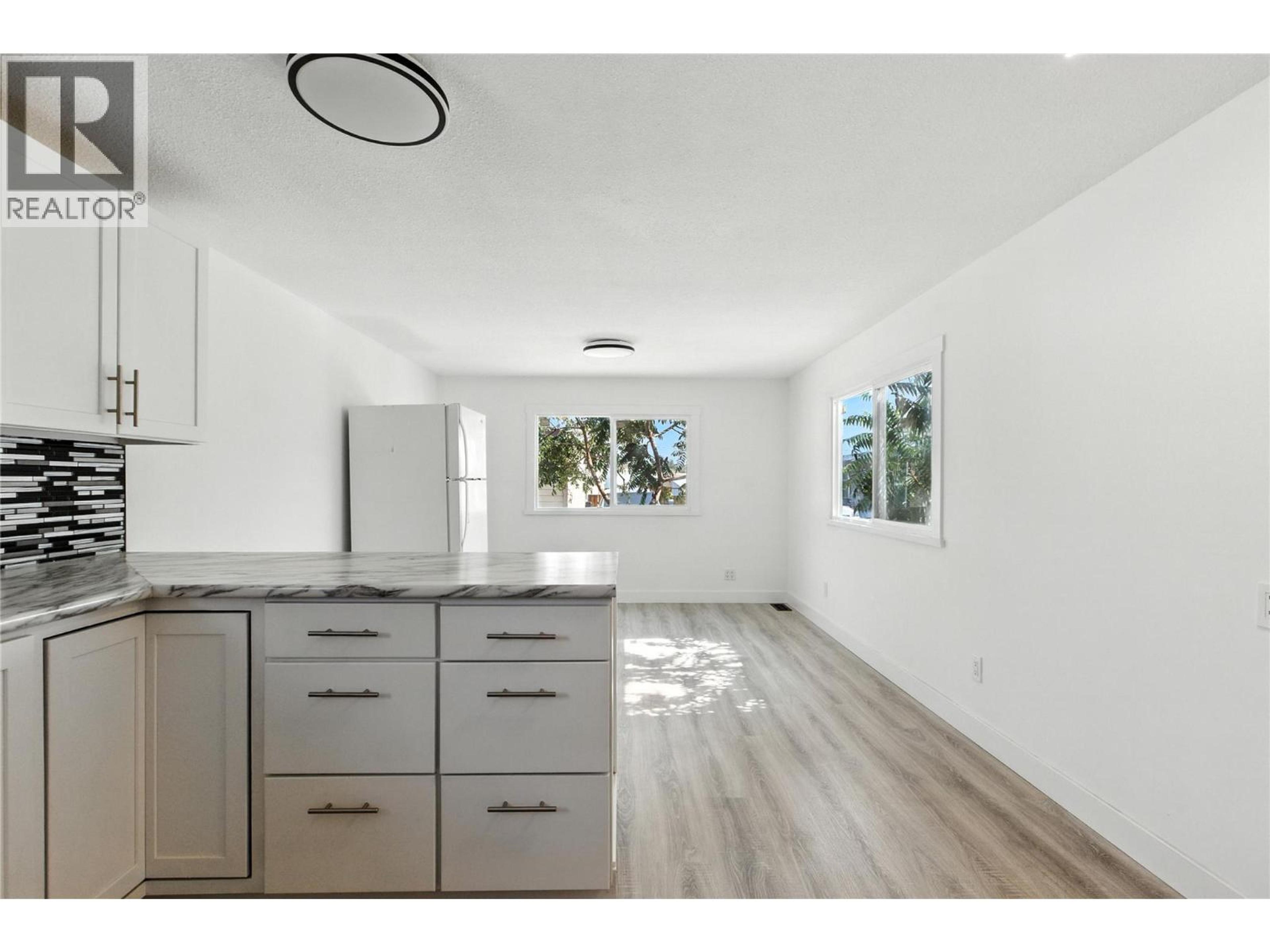 #23 771 ATHABASCA STREET E - 20