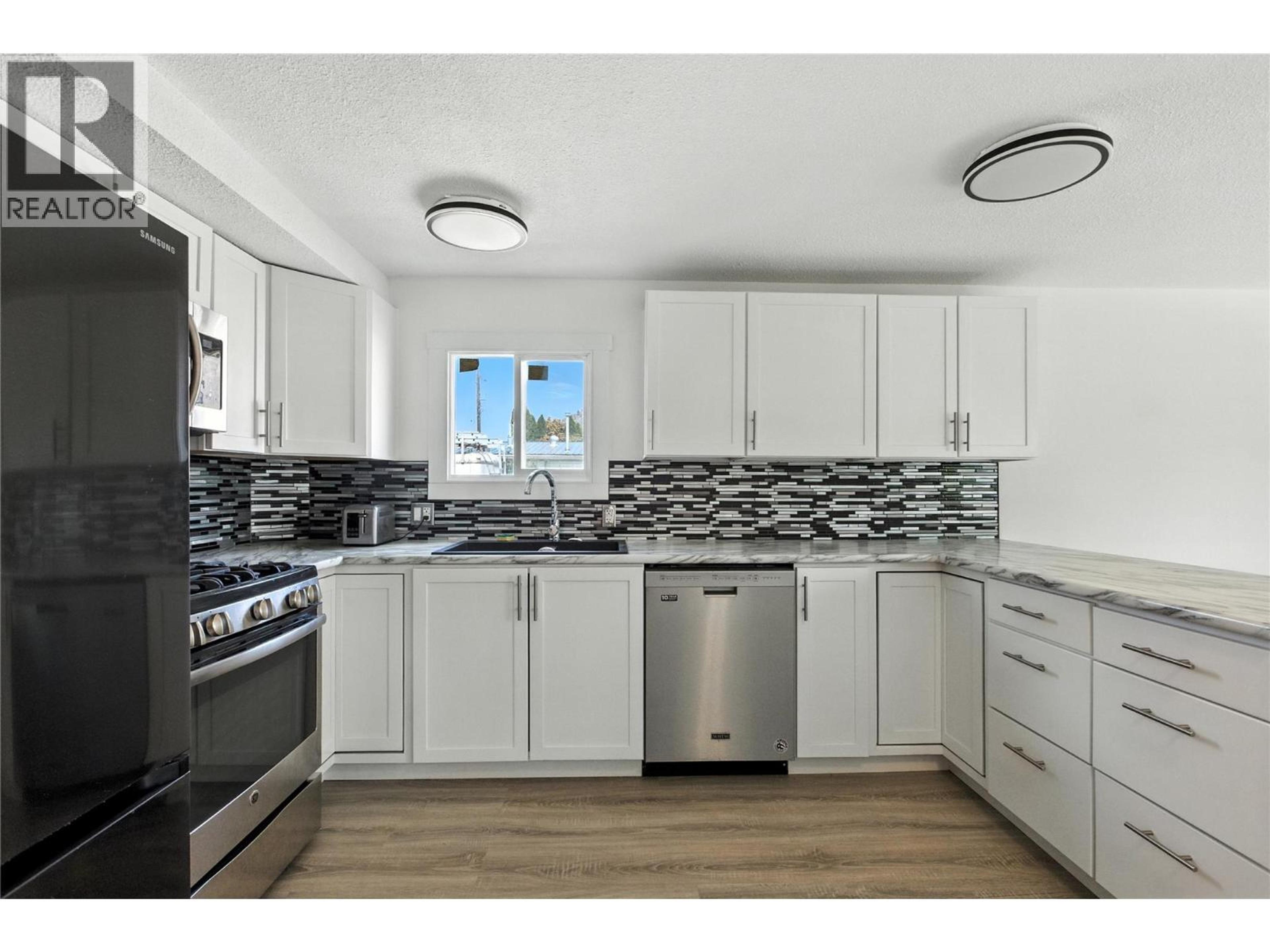 #23 771 ATHABASCA STREET E - 12