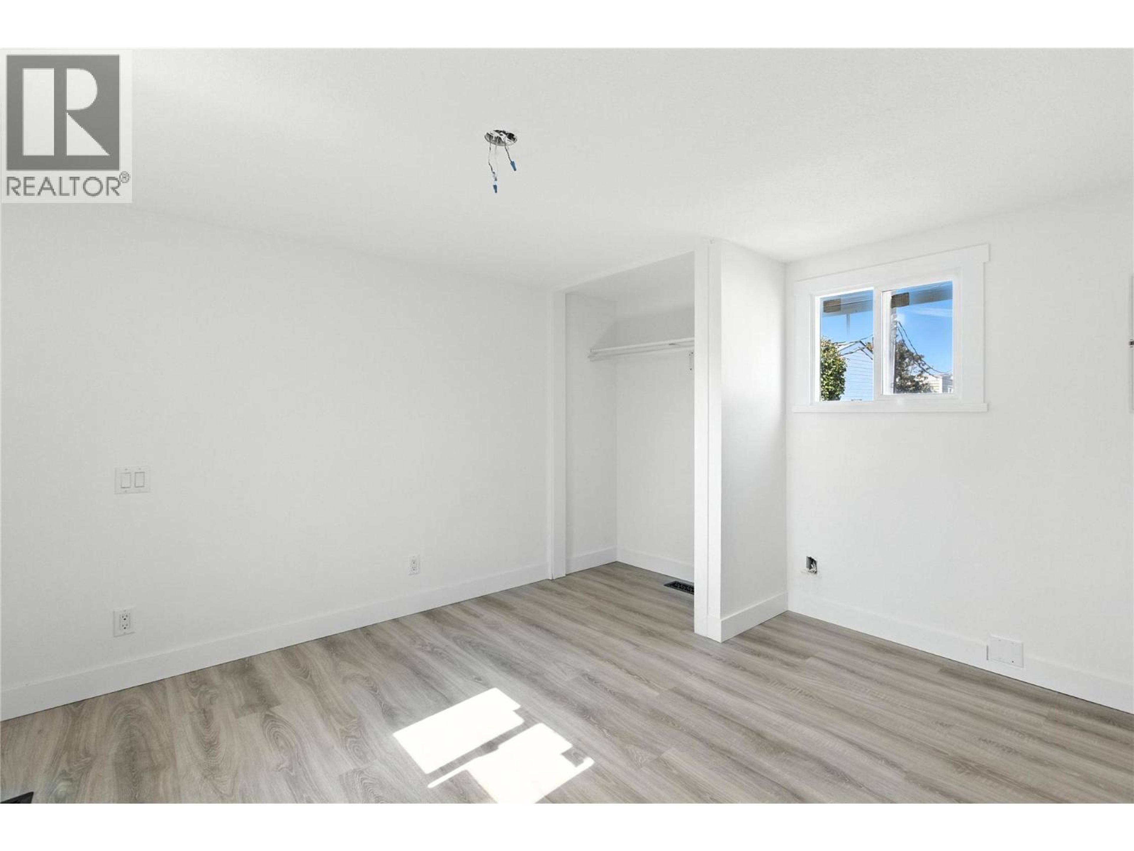 #23 771 ATHABASCA STREET E - 25