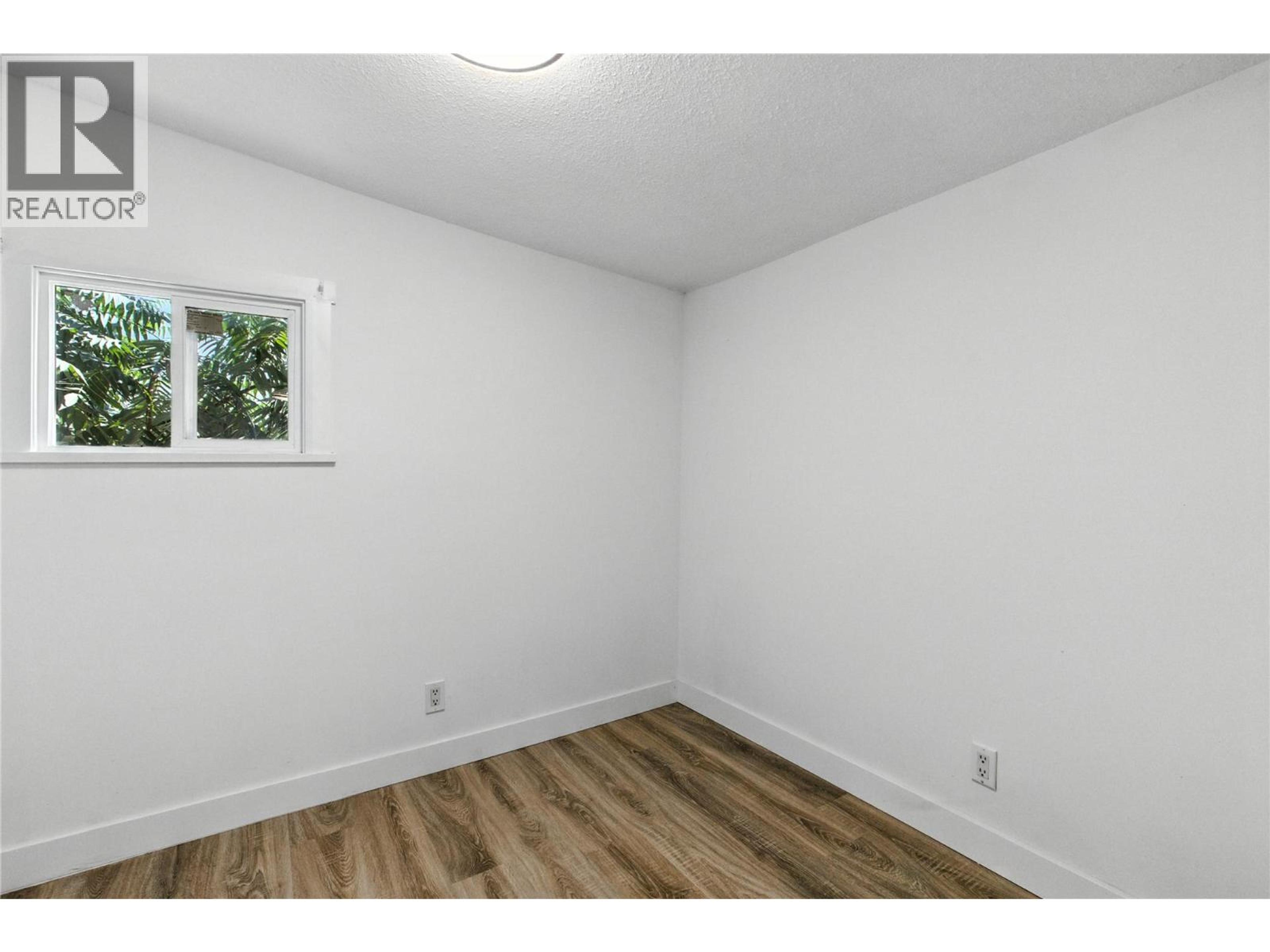 #23 771 ATHABASCA STREET E - 14