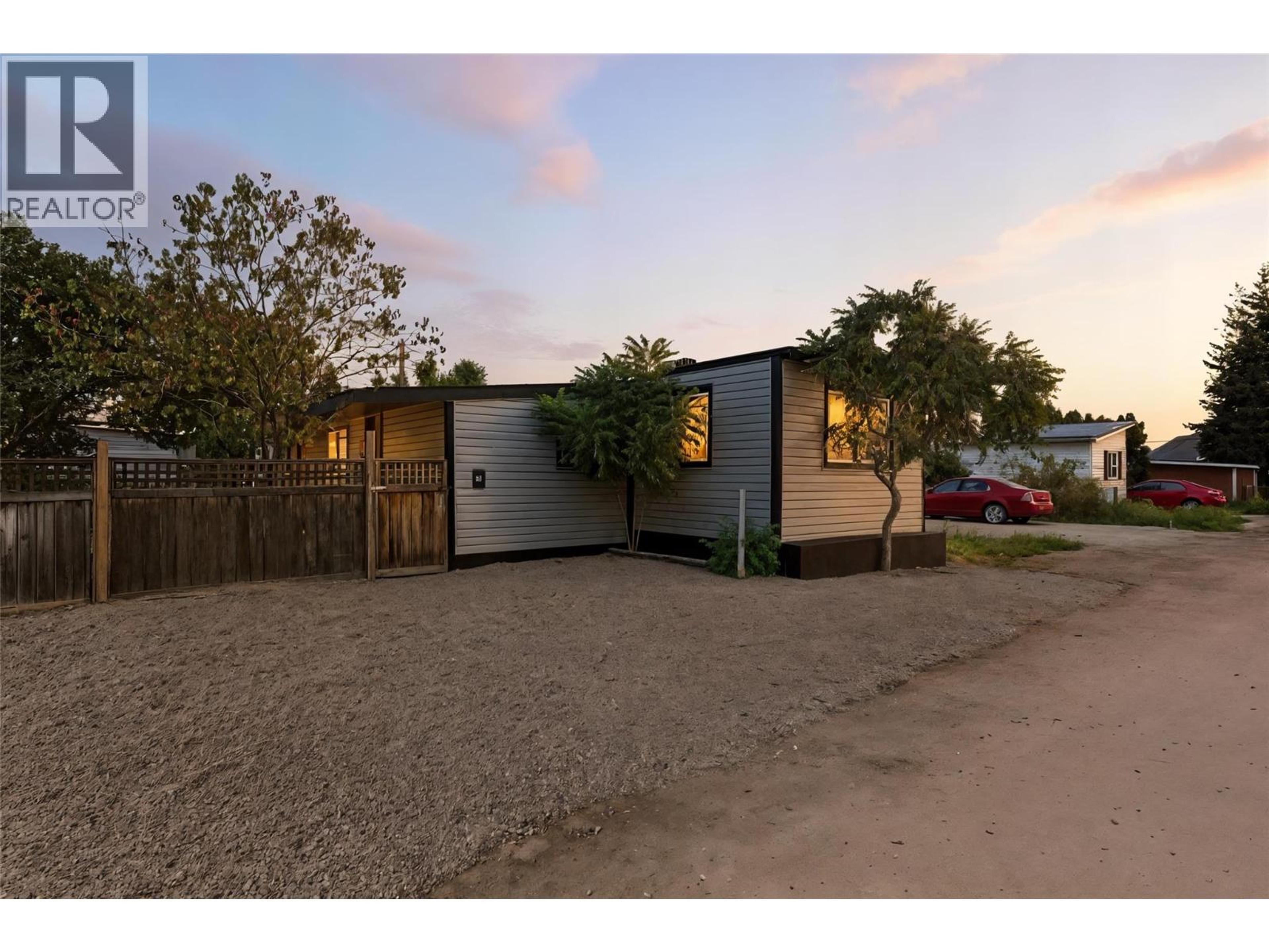 #23 771 ATHABASCA STREET E - Image 3