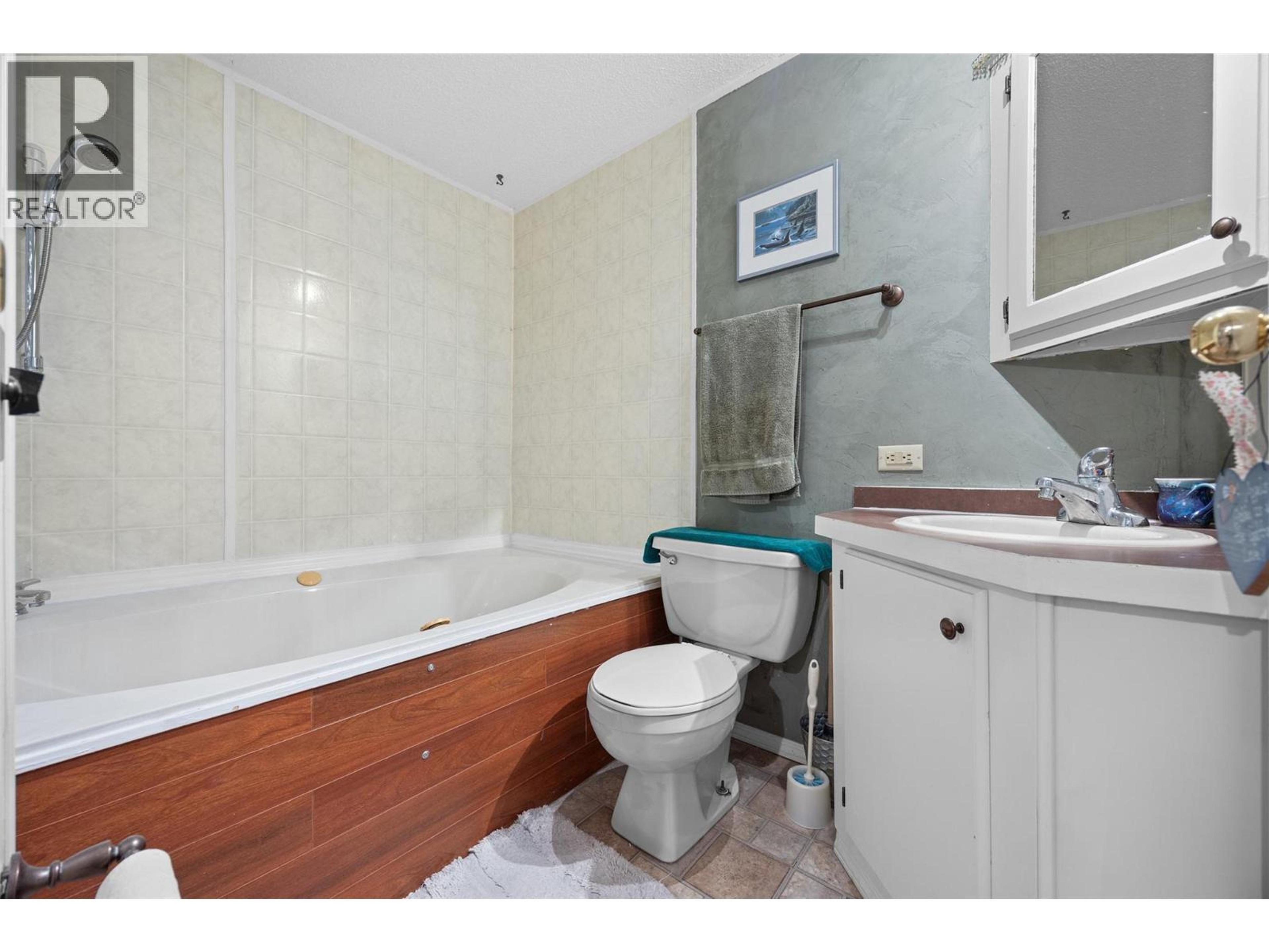 #4 3270 SHANNON LAKE ROAD - 12