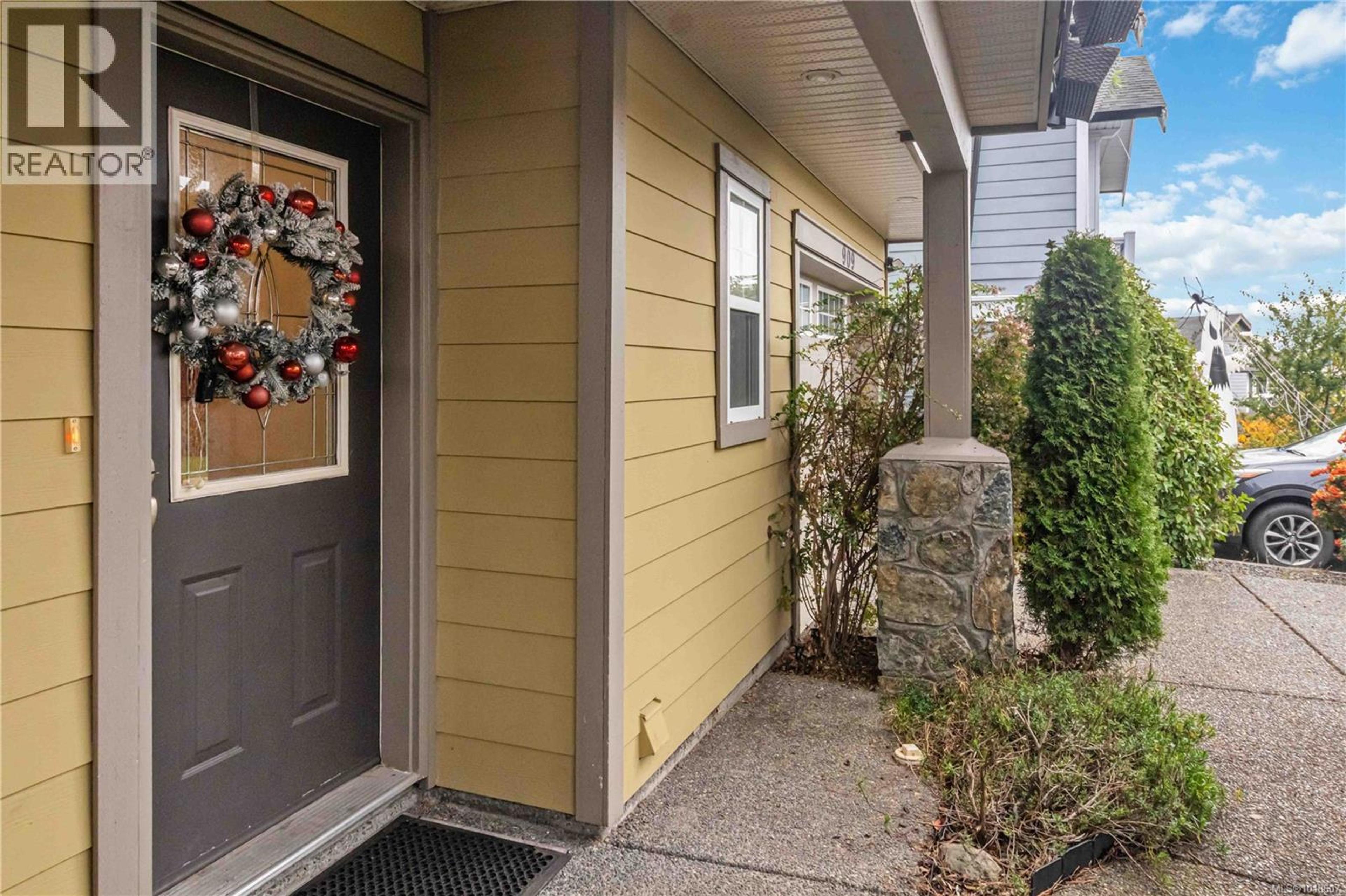 909 Cavalcade Terr, Langford - Exteriors - Photo 3