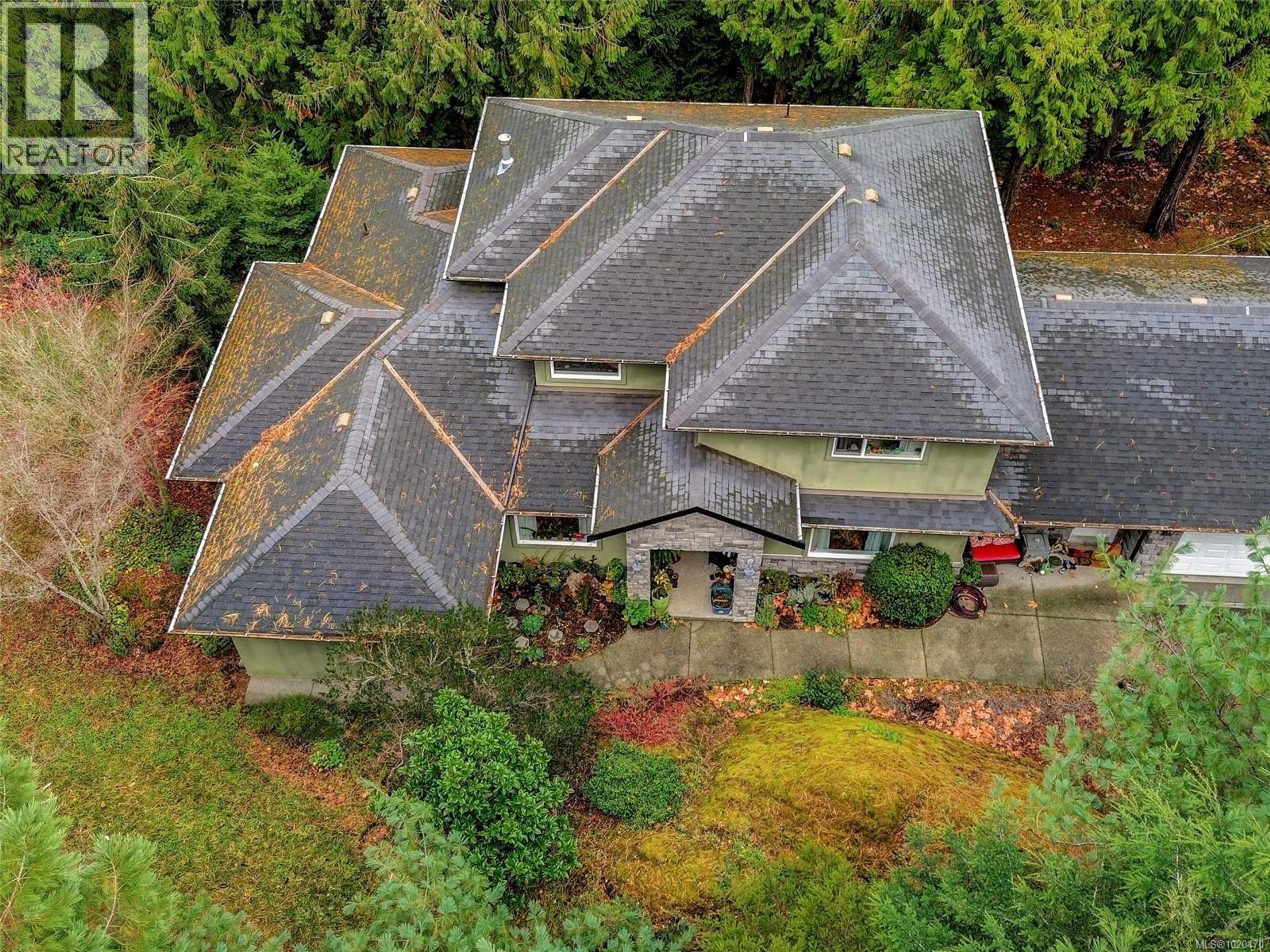 2984 Lakewood Pl, Langford - Exteriors - Drone/Aerial View - Photo 1