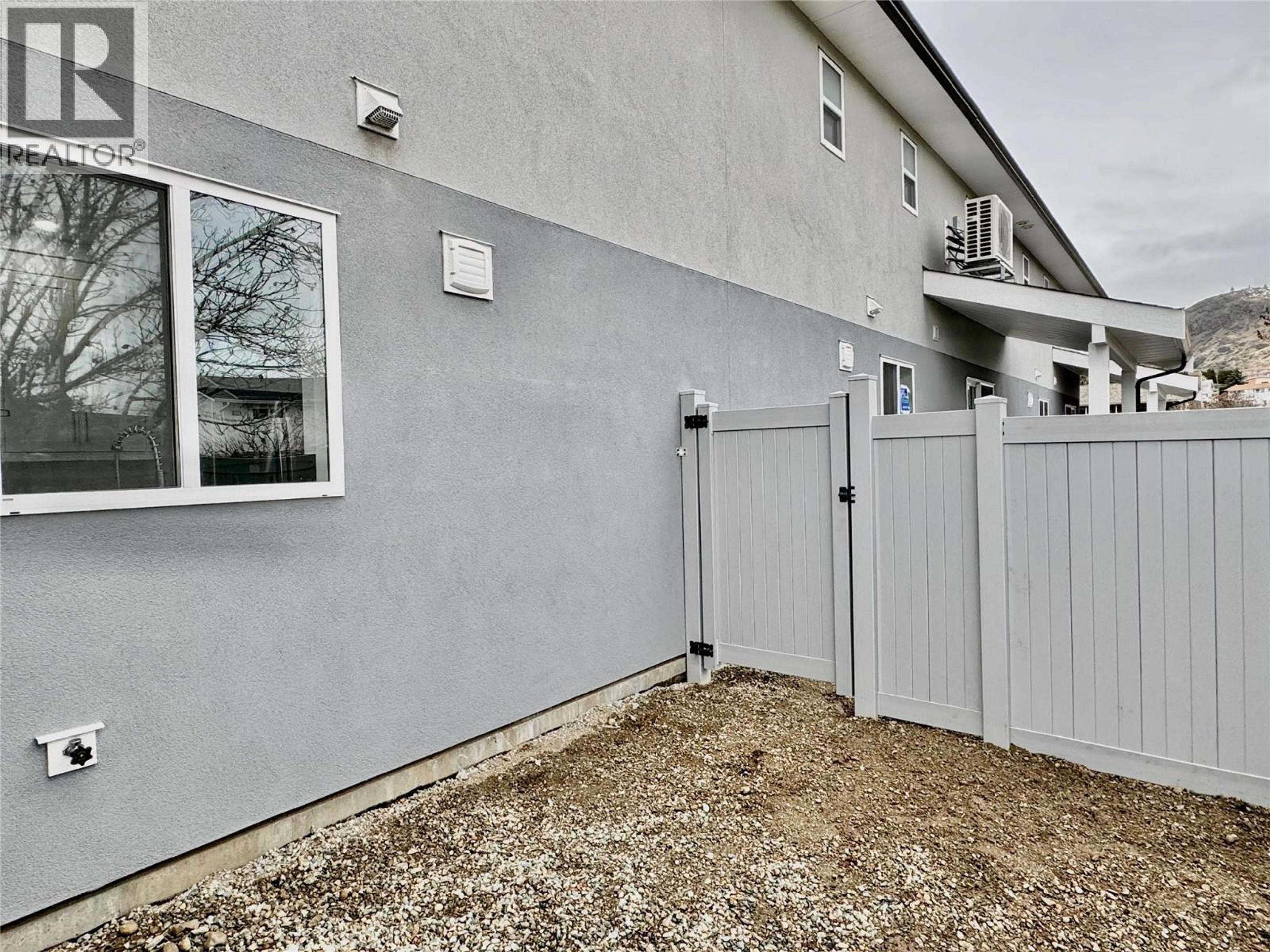 5830 OKANAGAN Street, Oliver - Exteriors - Photo 1