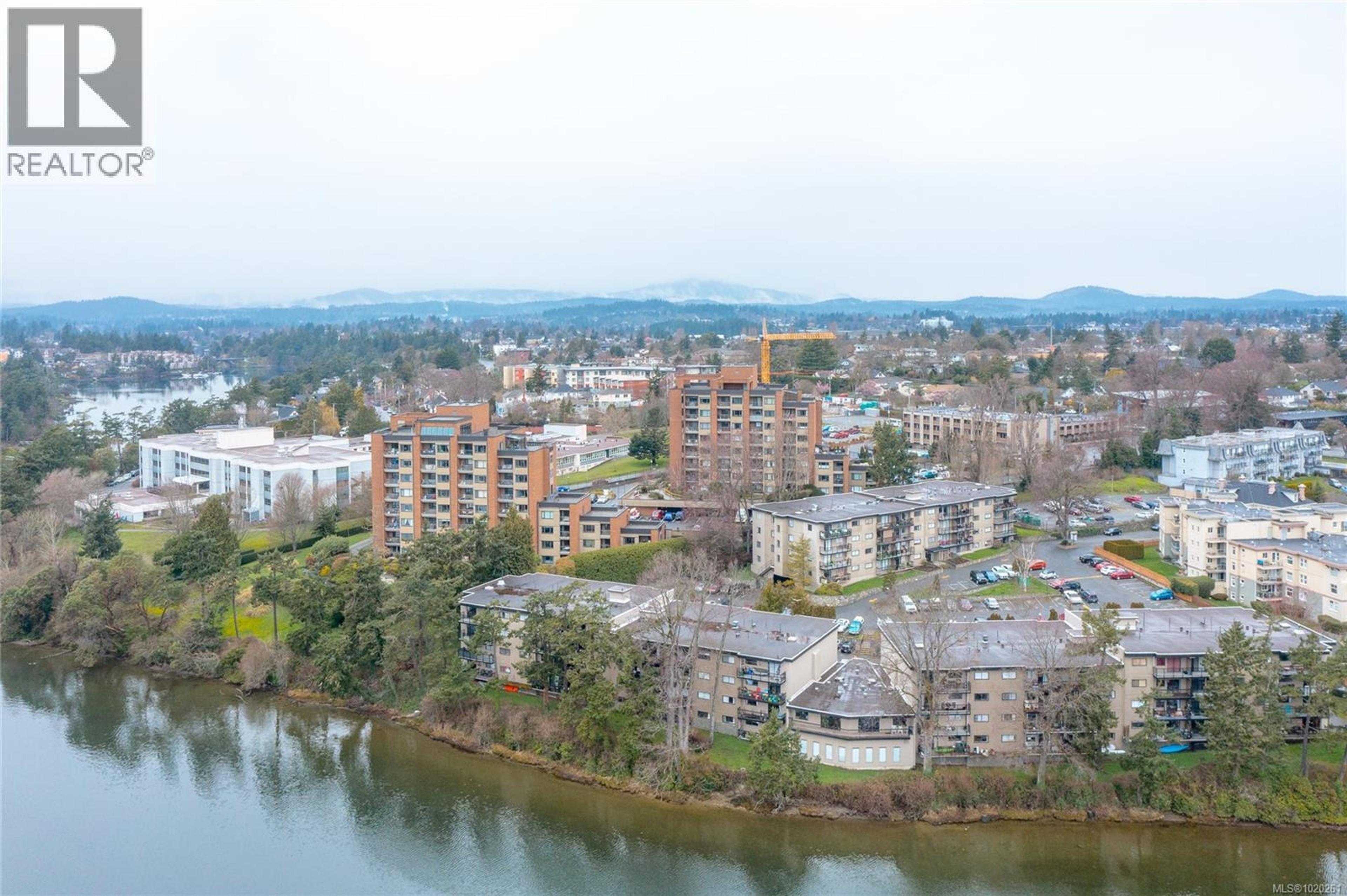 103 Gorge Rd E, Victoria - Exteriors - Full Complex View, Drone/Aerial View - Photo 5