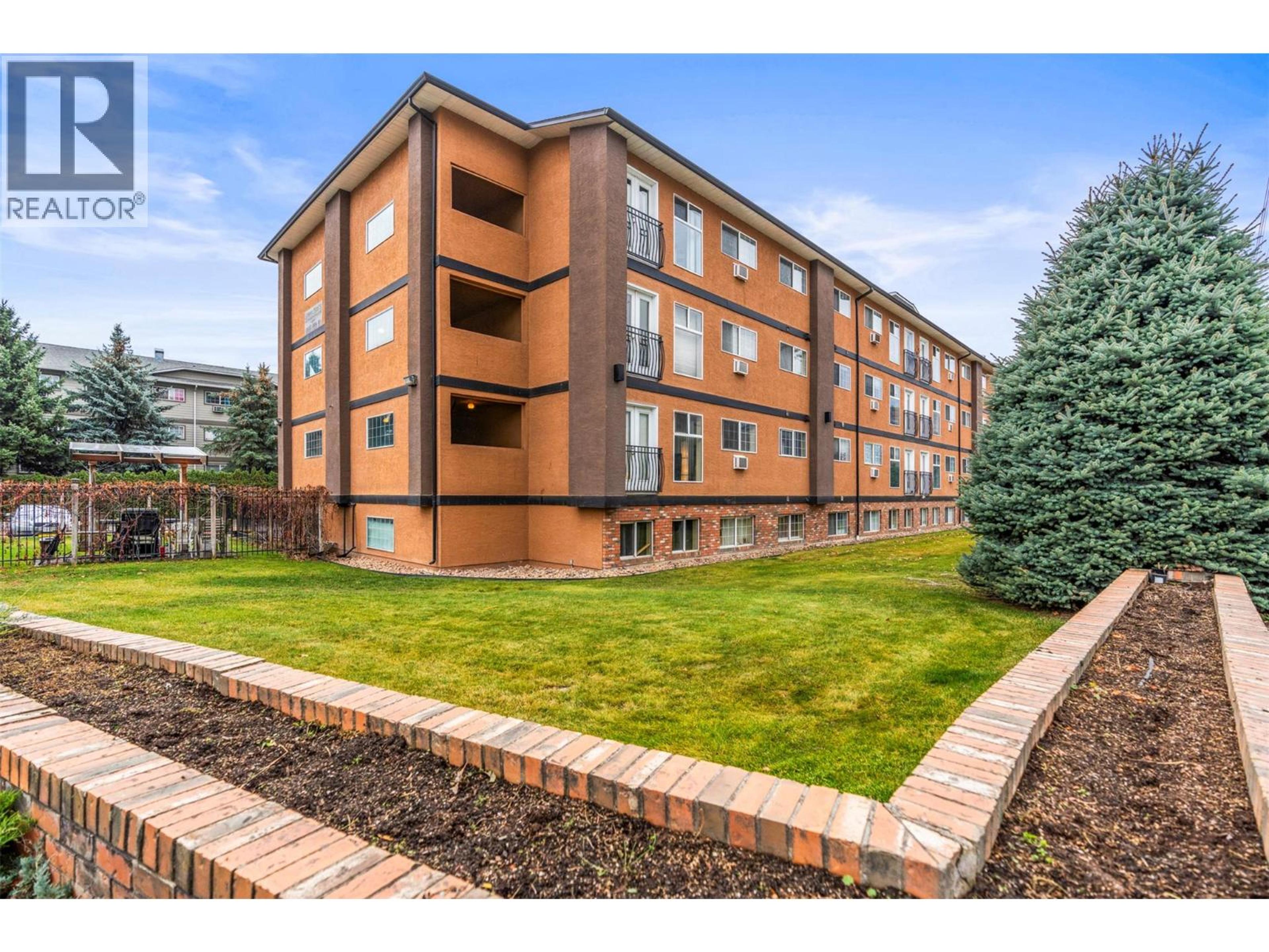 3800 28A Street, Vernon - Exteriors - Photo 4