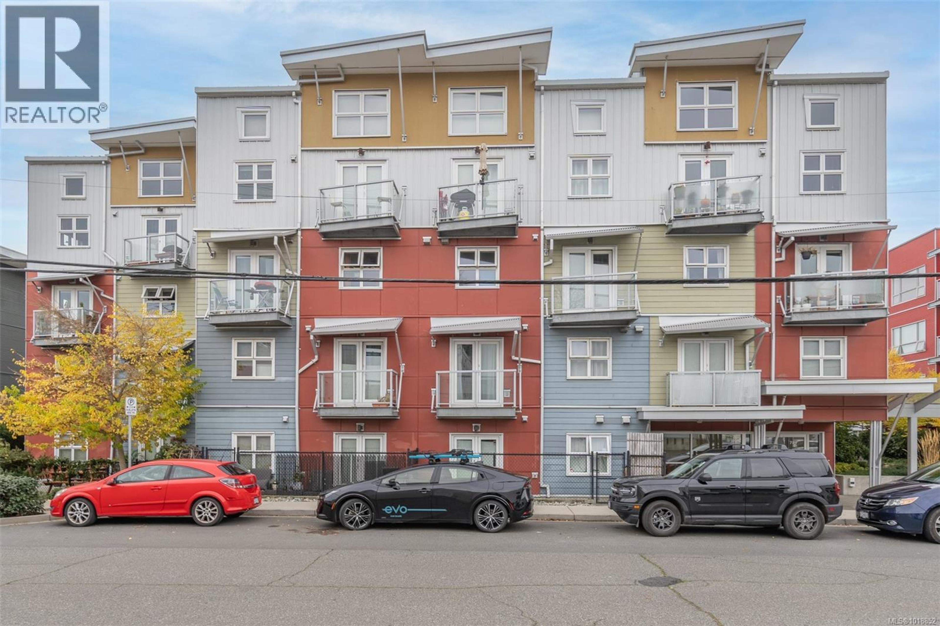 787 Tyee Rd, Victoria - Exteriors - Photo 1