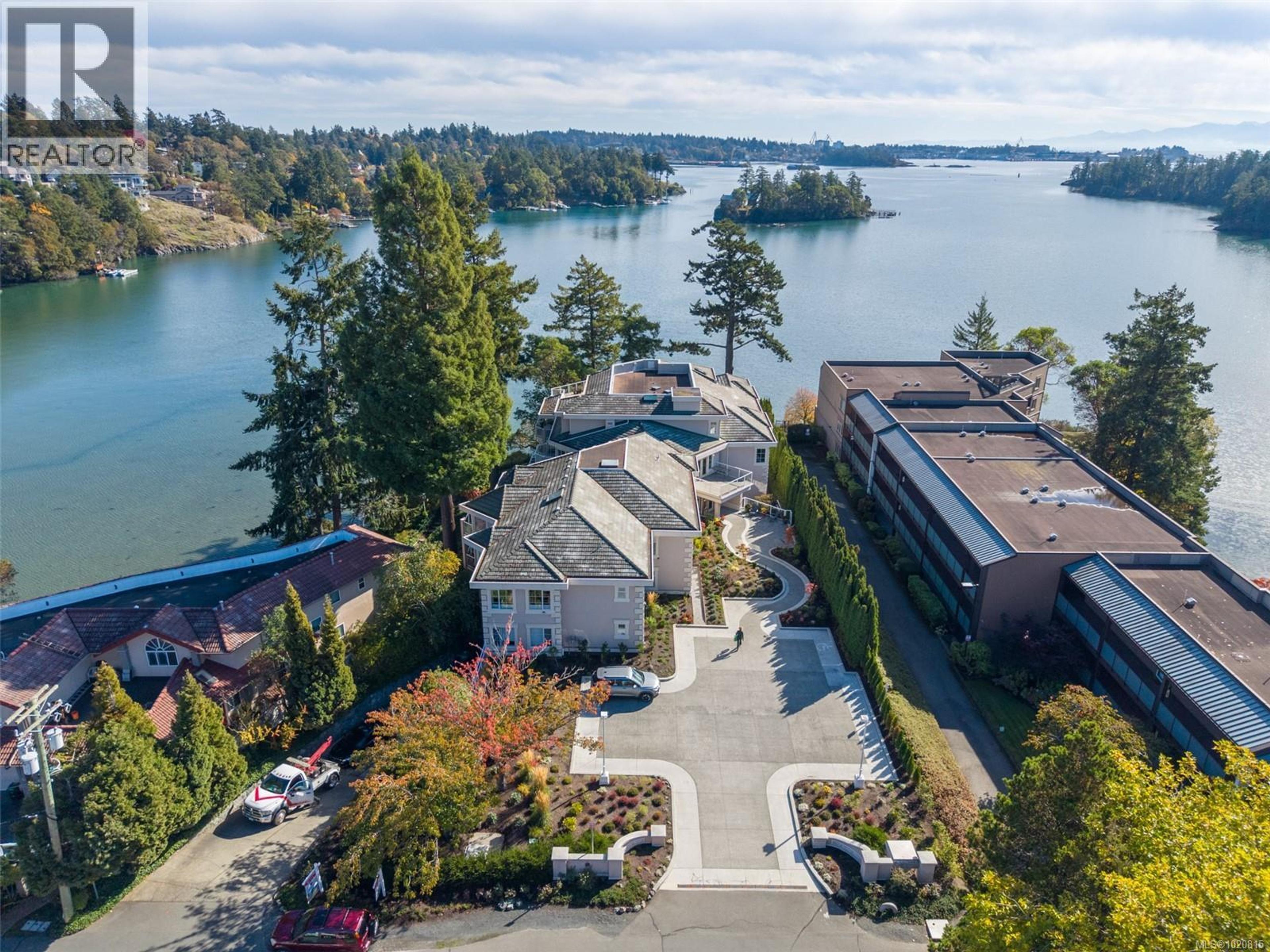 1 Buddy Rd, View Royal - Exteriors - Full Complex View, Drone/Aerial View - Photo 10