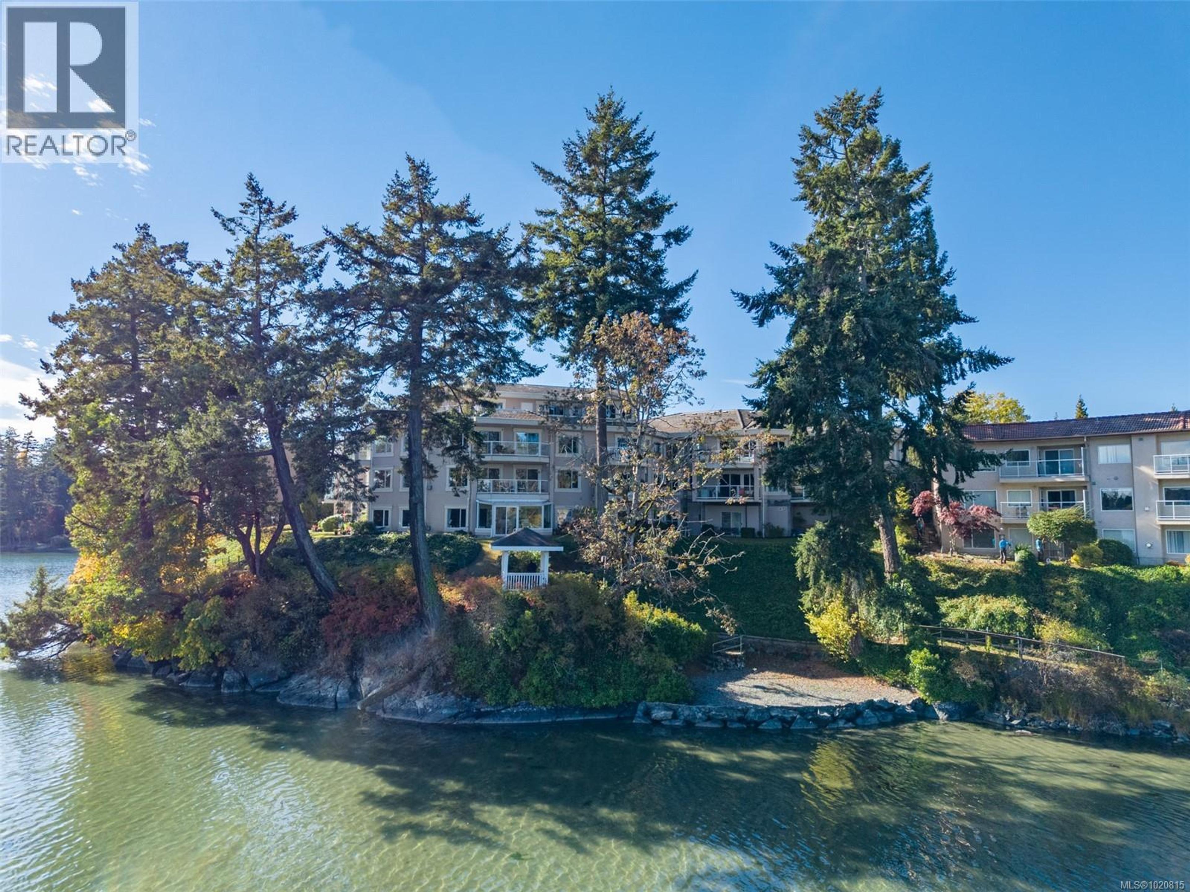 1 Buddy Rd, View Royal - Exteriors - Full Complex View - Photo 17