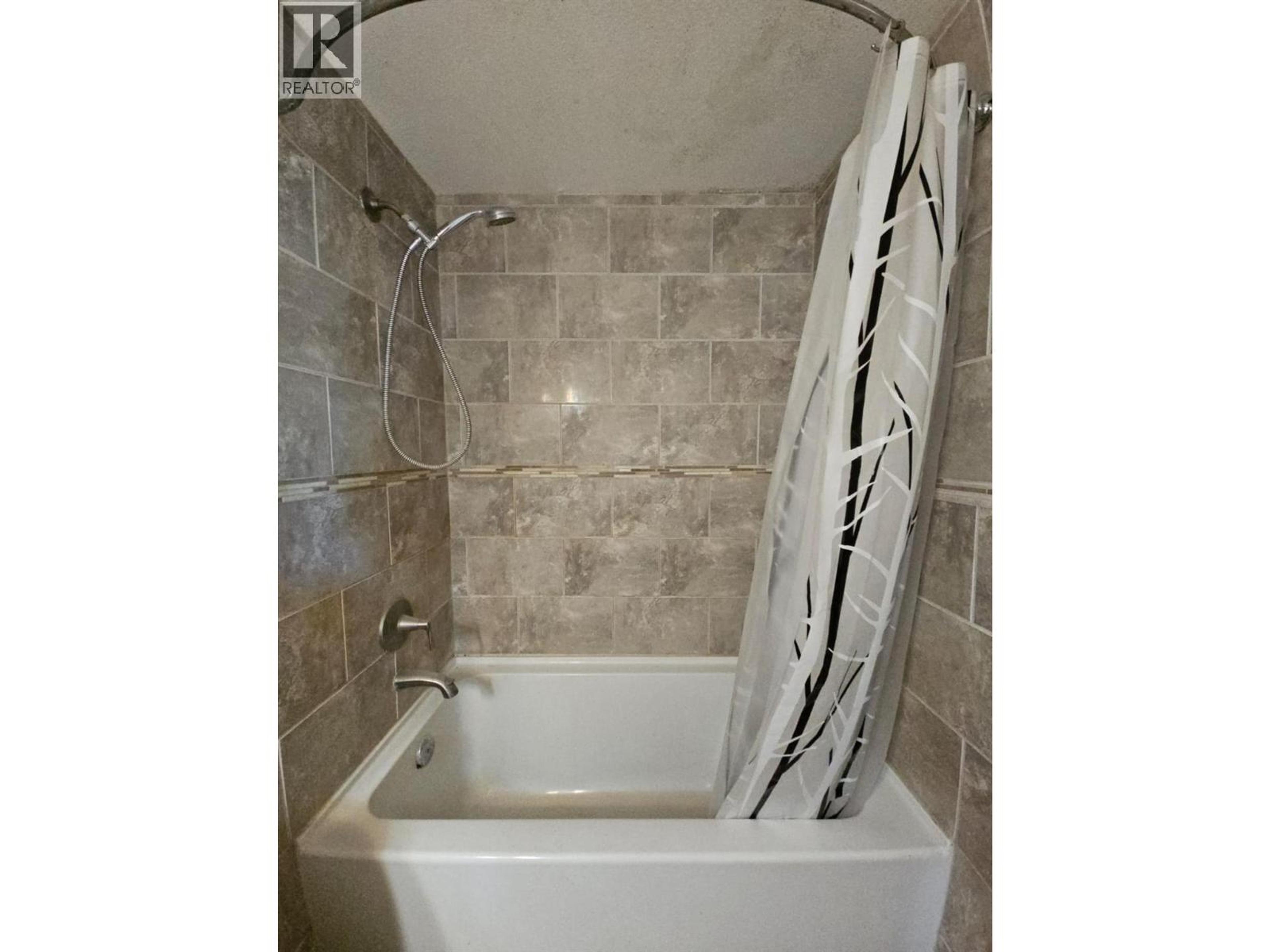 116 BIRCH AVENUE - 17