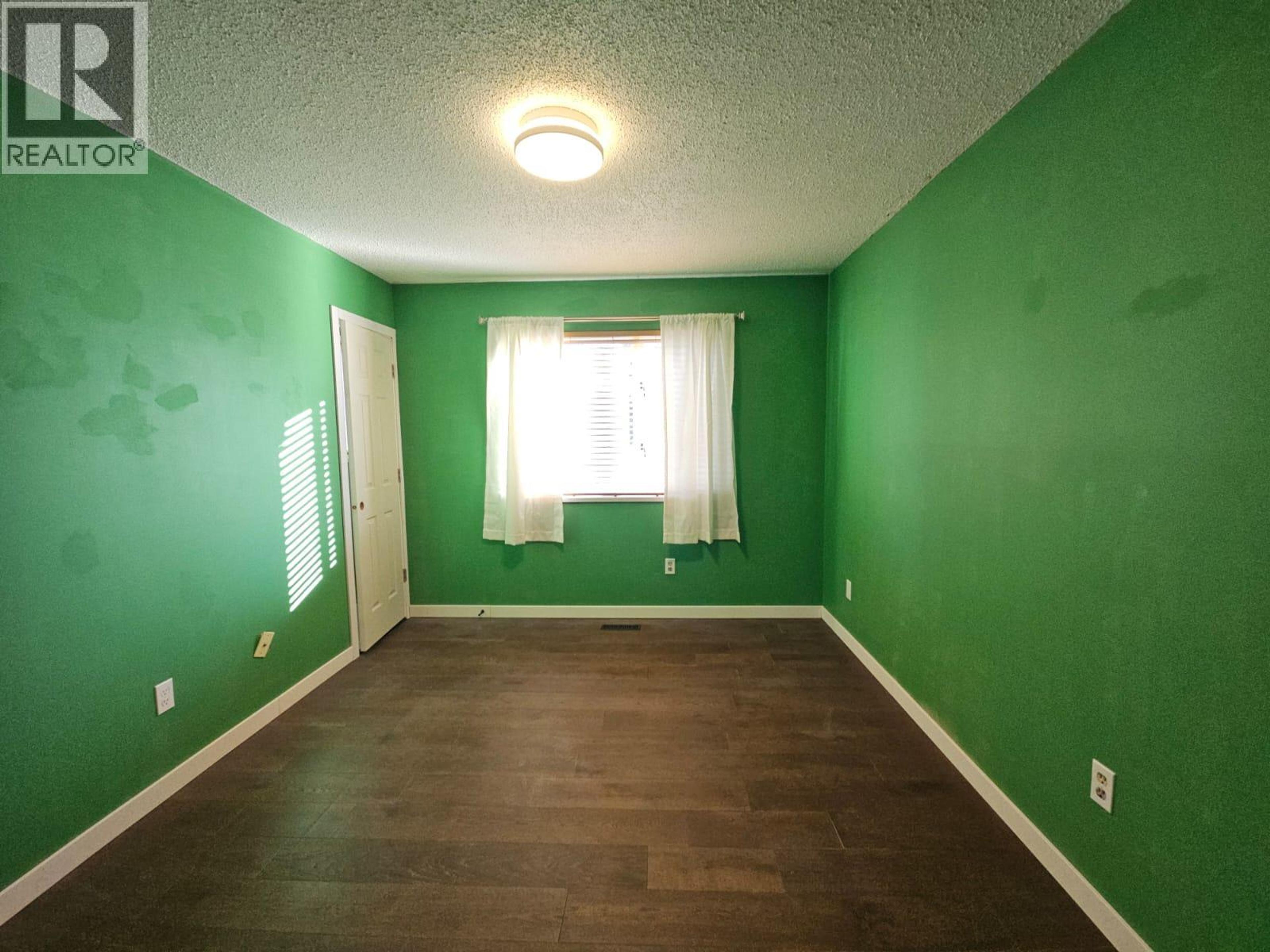 116 BIRCH AVENUE - 24