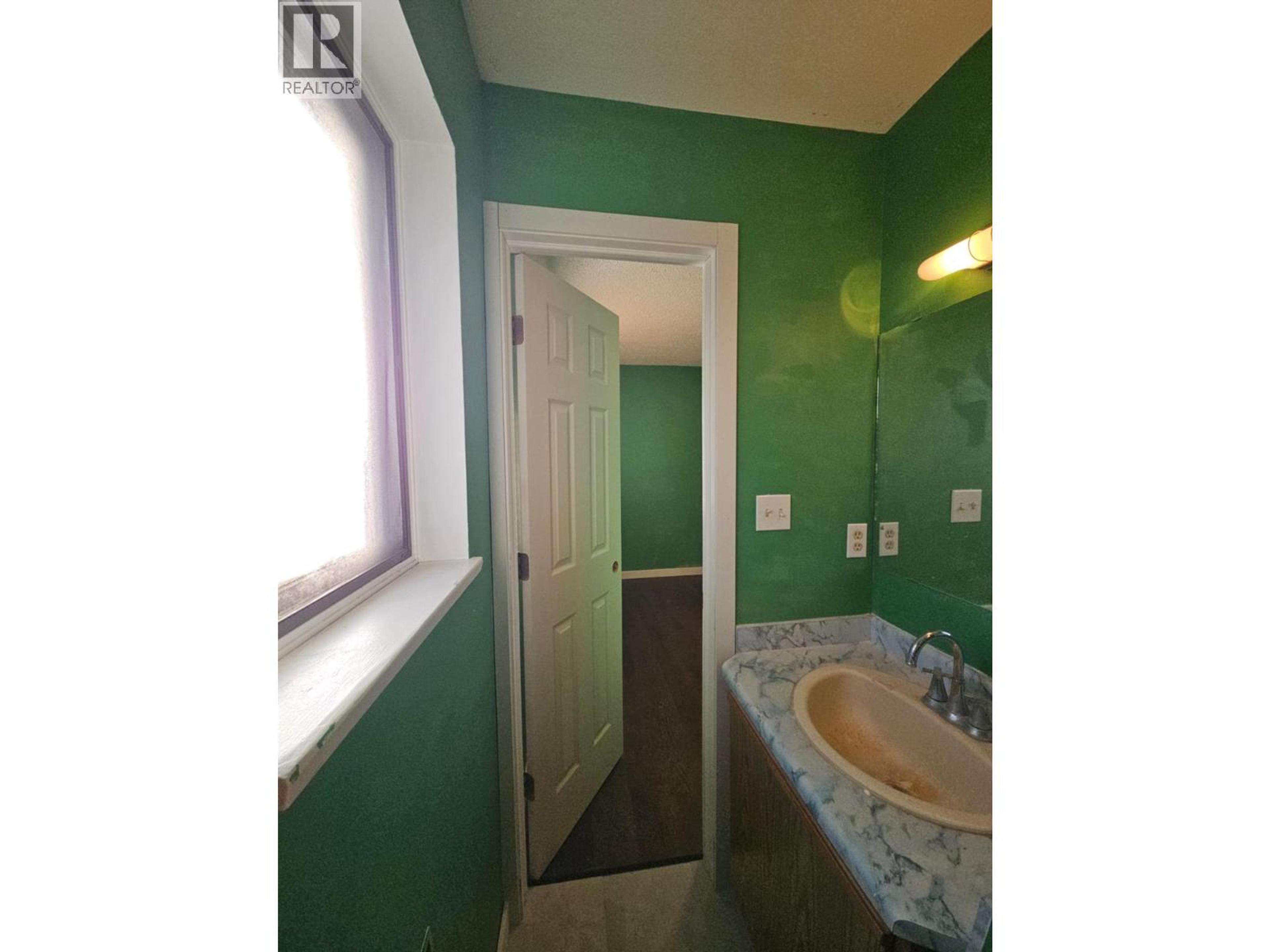 116 BIRCH AVENUE - 32