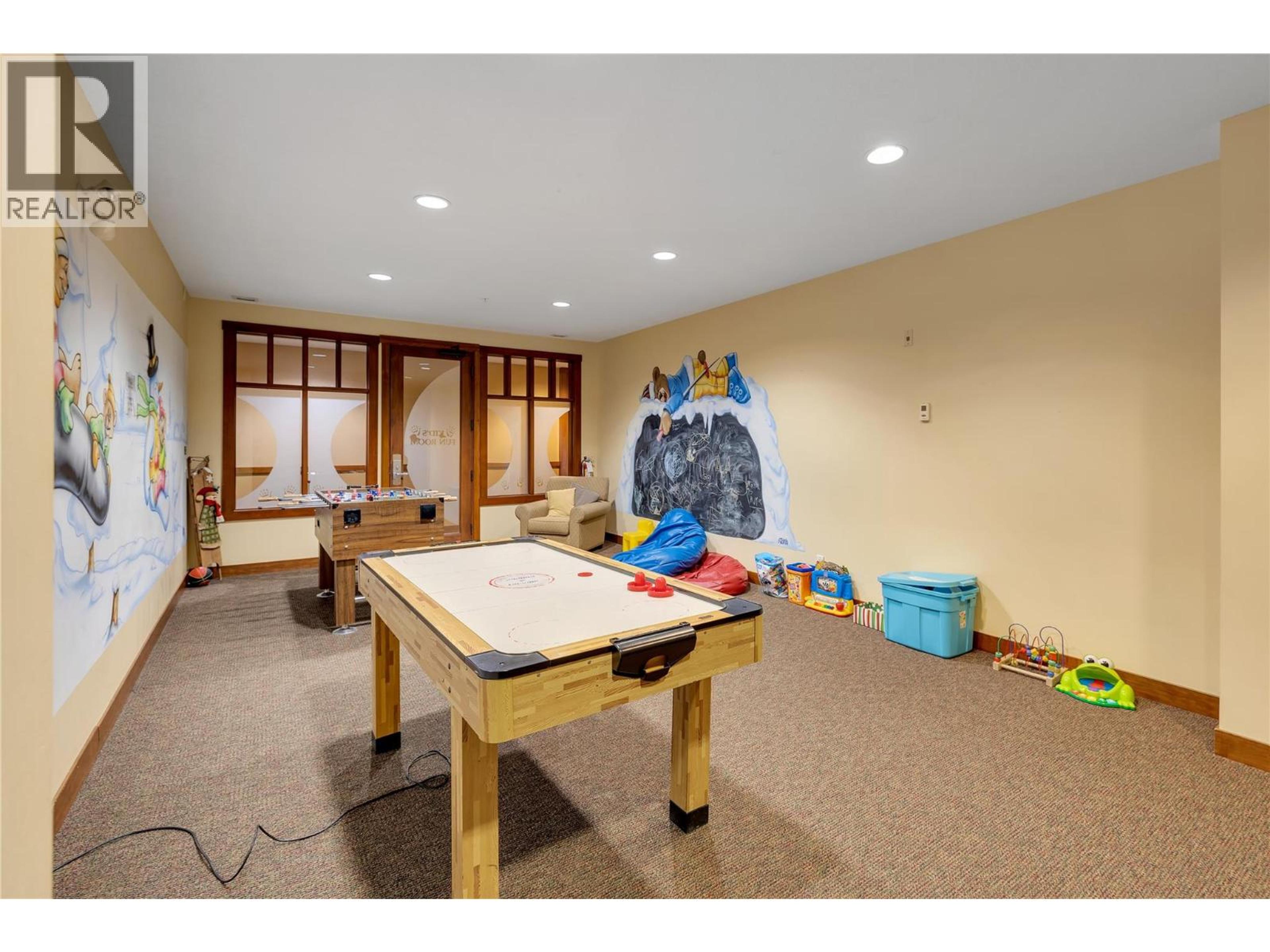 #308/308A 255 FEATHERTOP WAY - 47