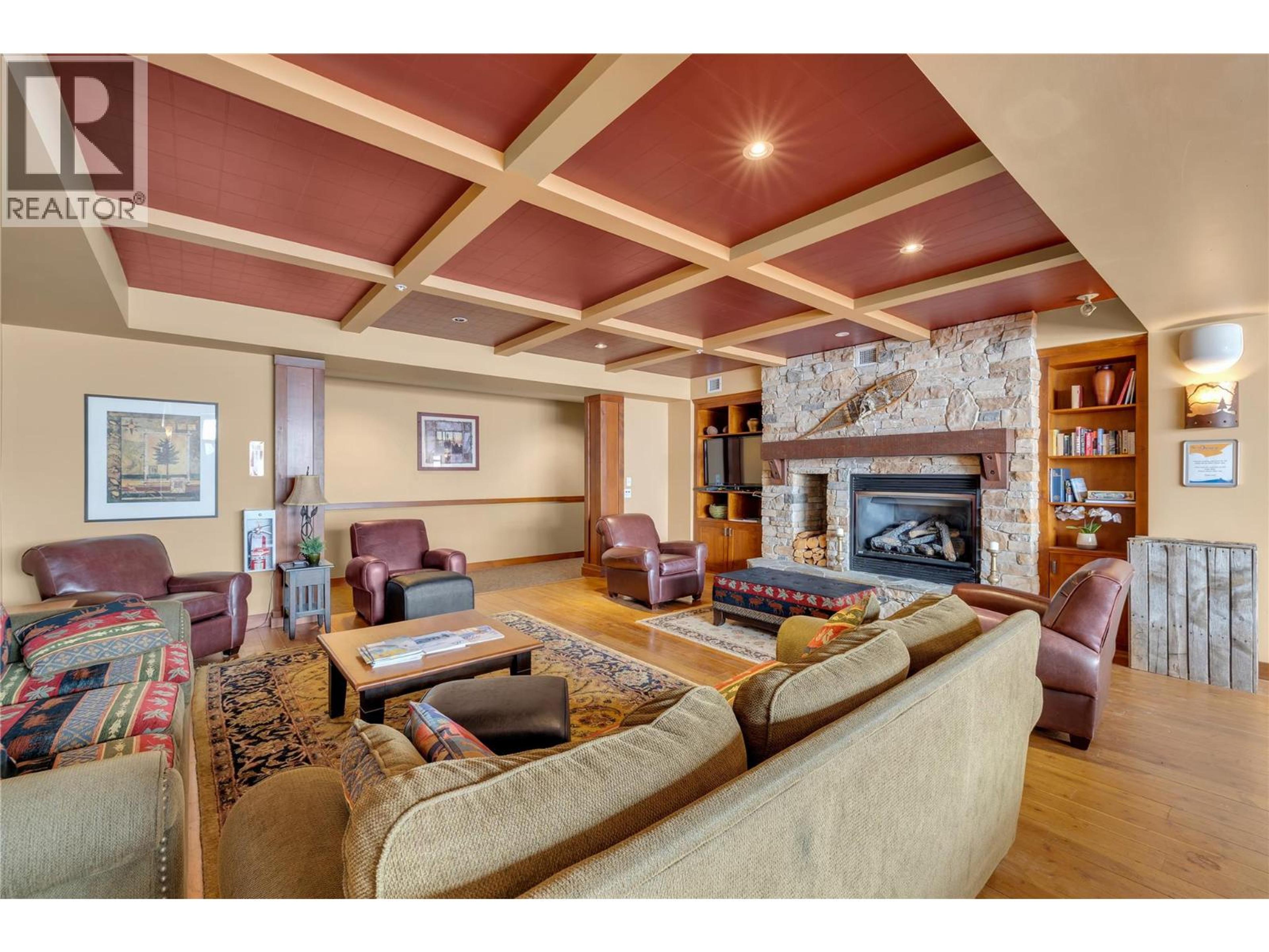 #308/308A 255 FEATHERTOP WAY - 43