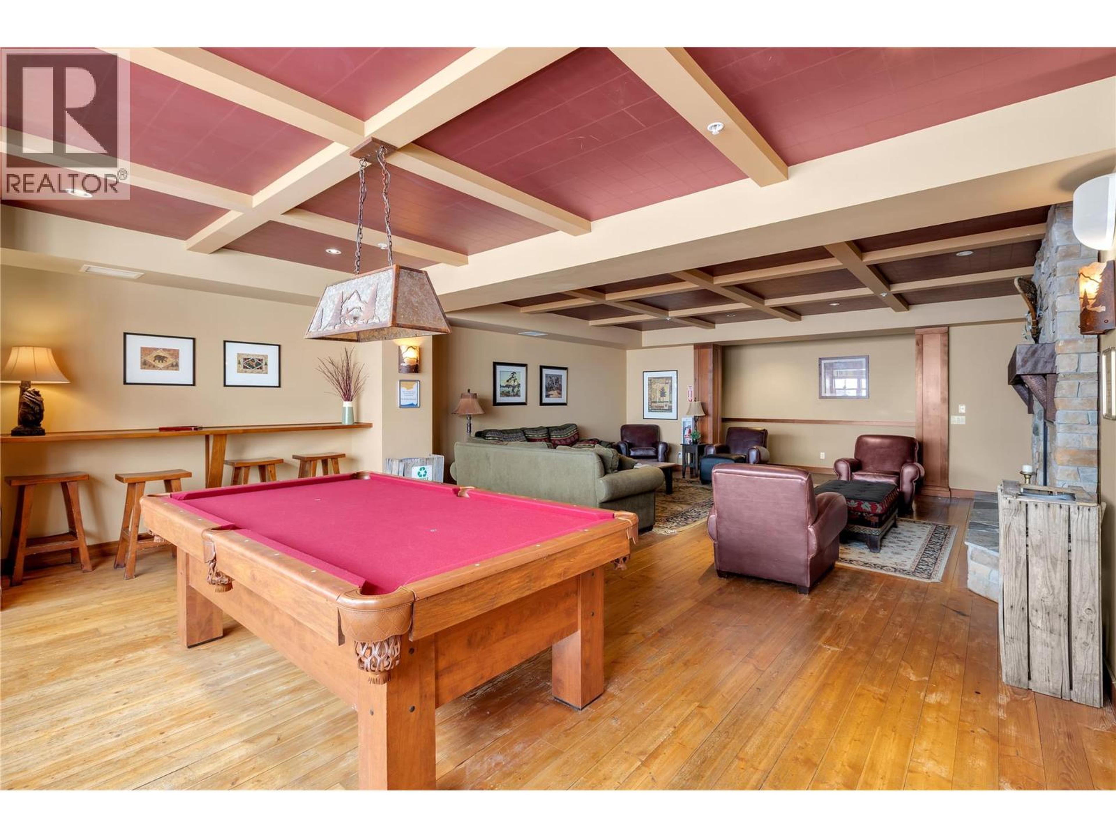 #308/308A 255 FEATHERTOP WAY - 44