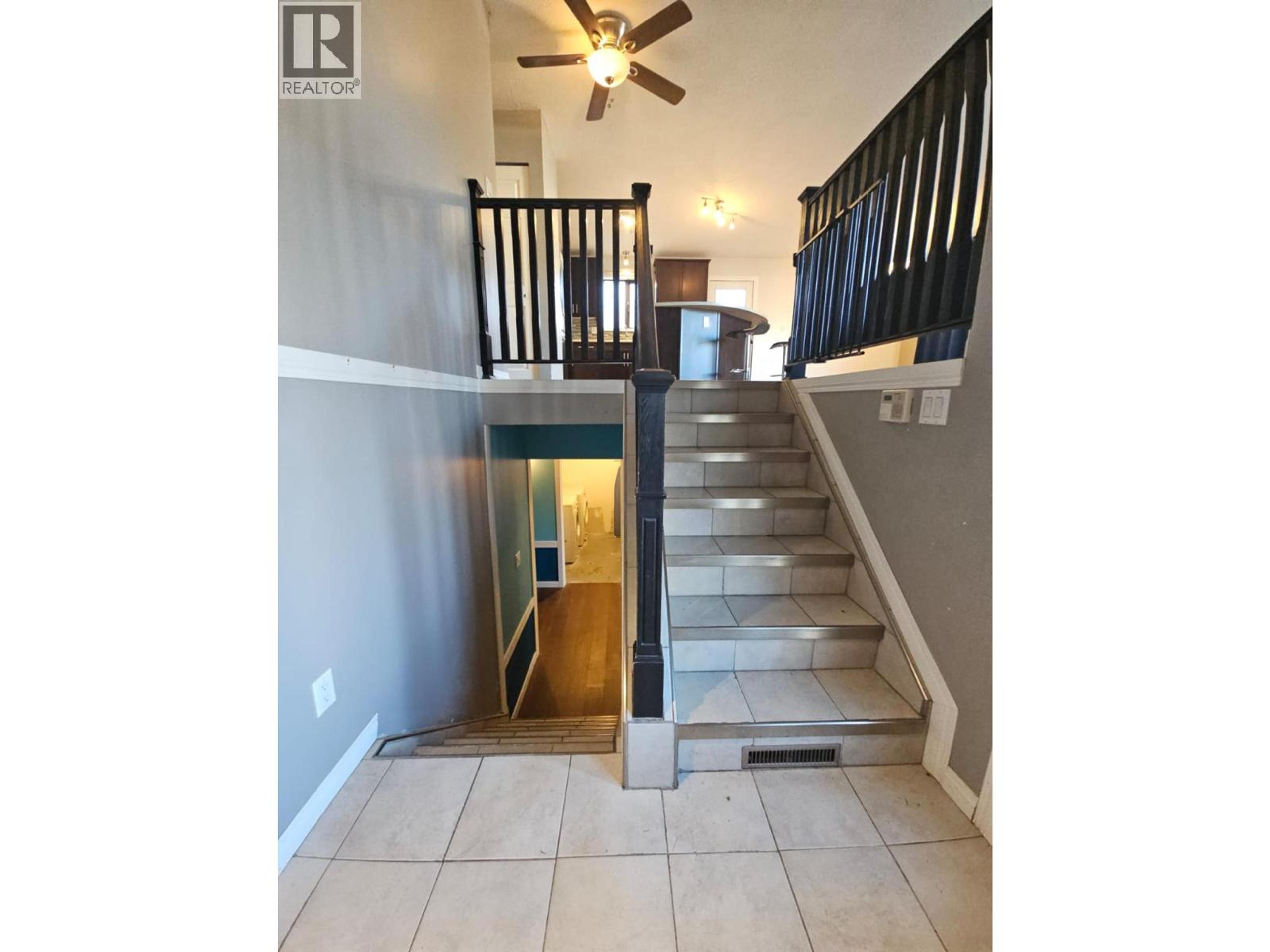 256 PEACE RIVER CRESCENT - Image 2