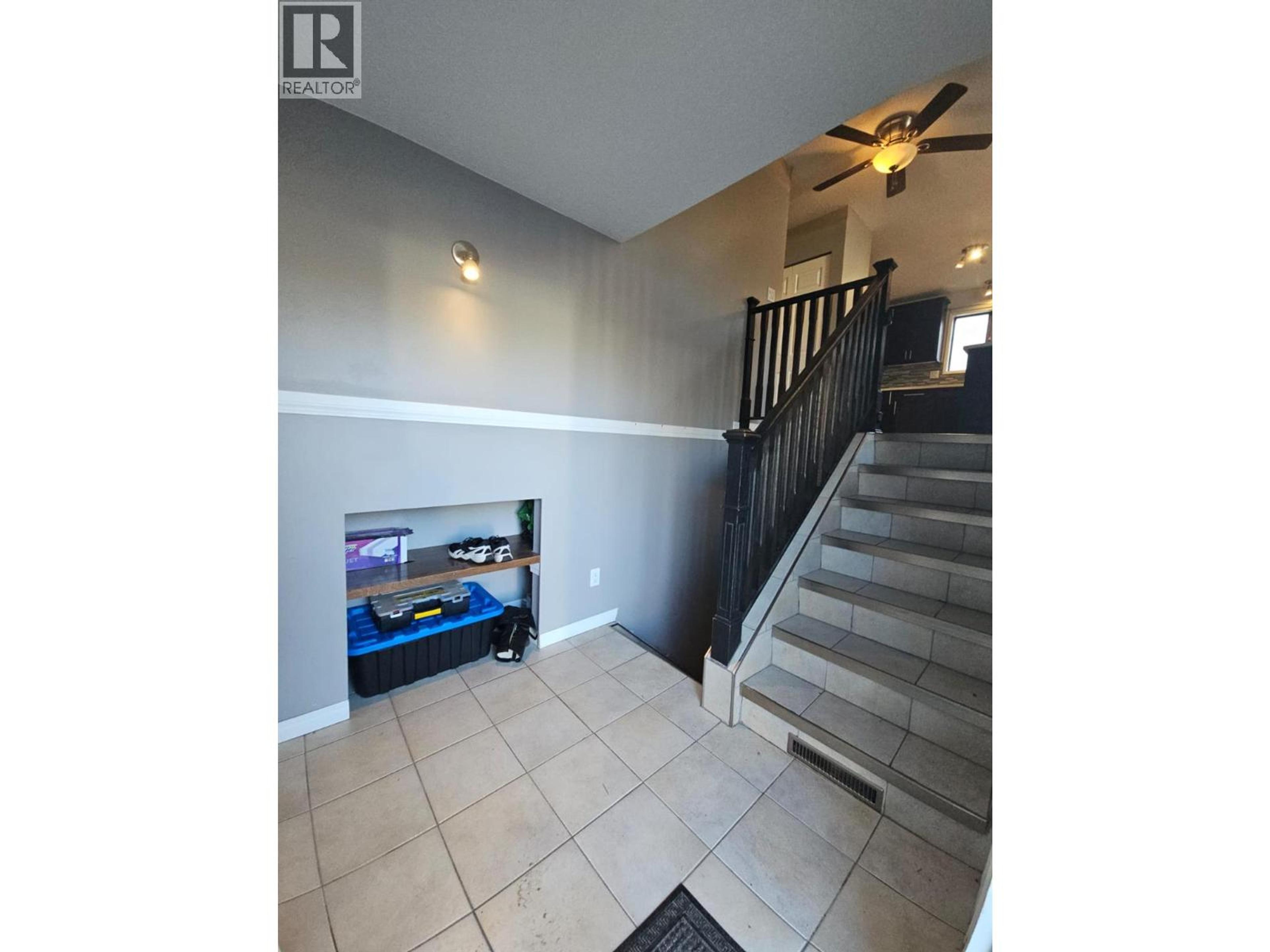 256 PEACE RIVER CRESCENT - 4