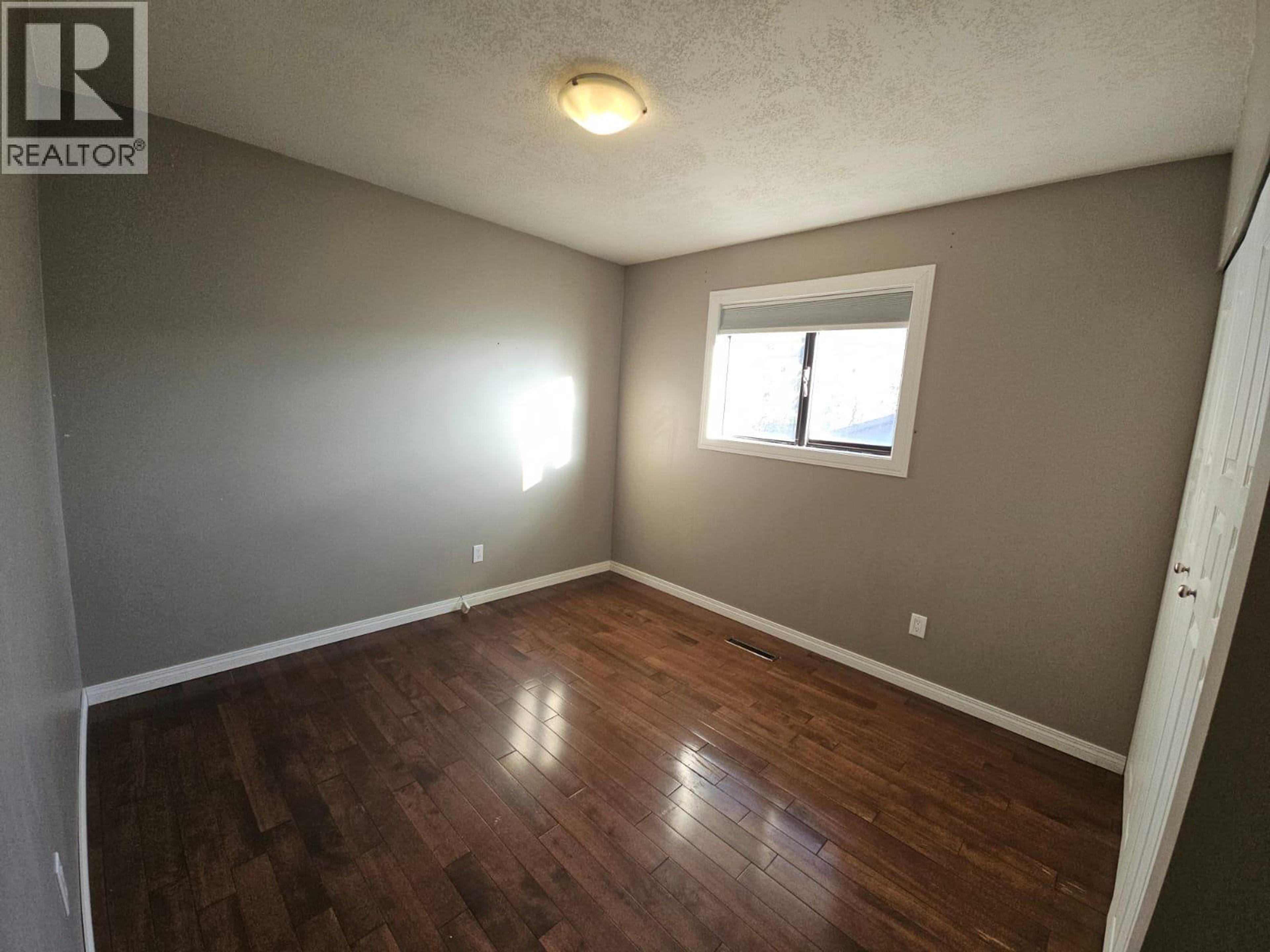 256 PEACE RIVER CRESCENT - 15