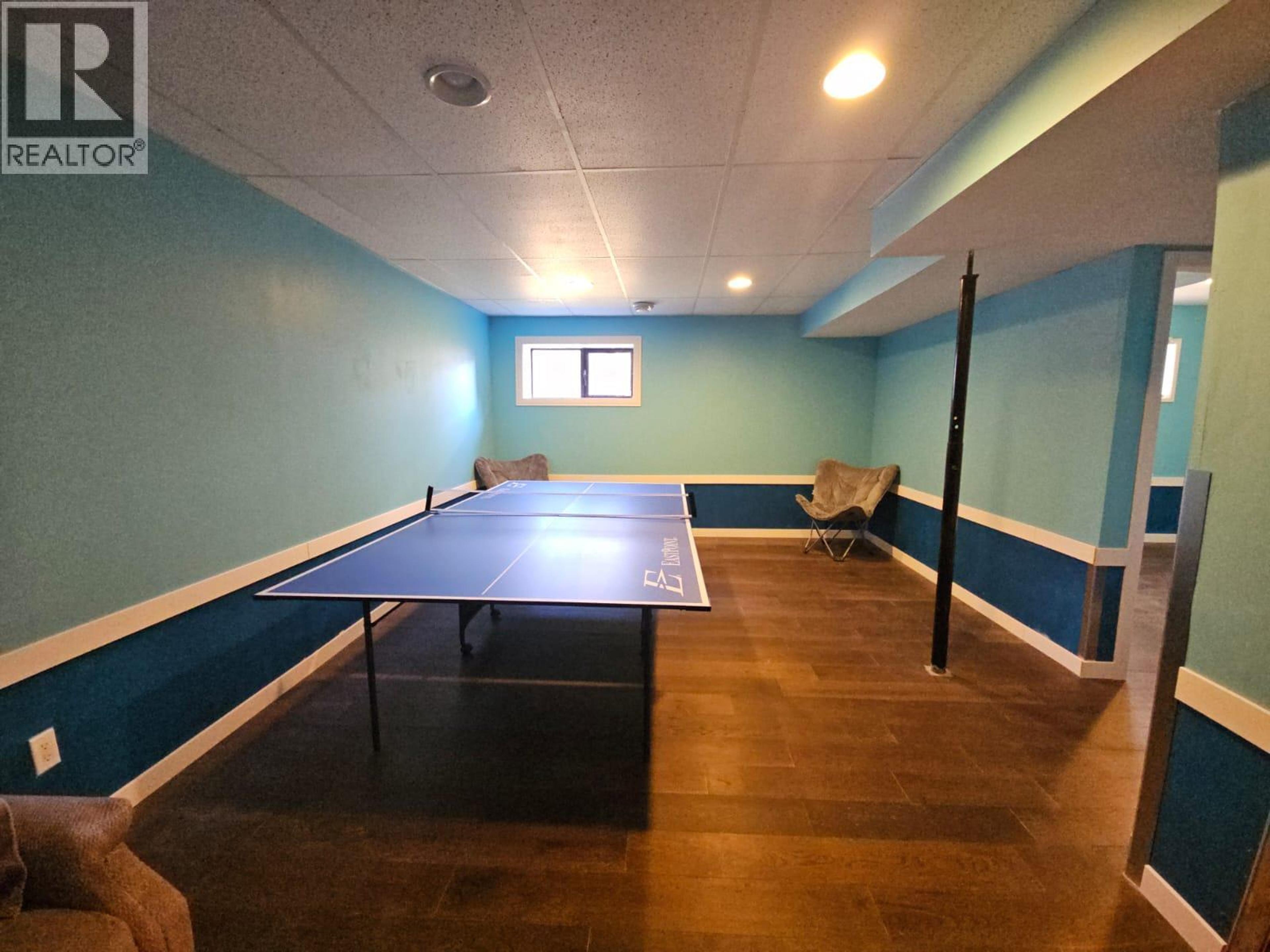 256 PEACE RIVER CRESCENT - 31