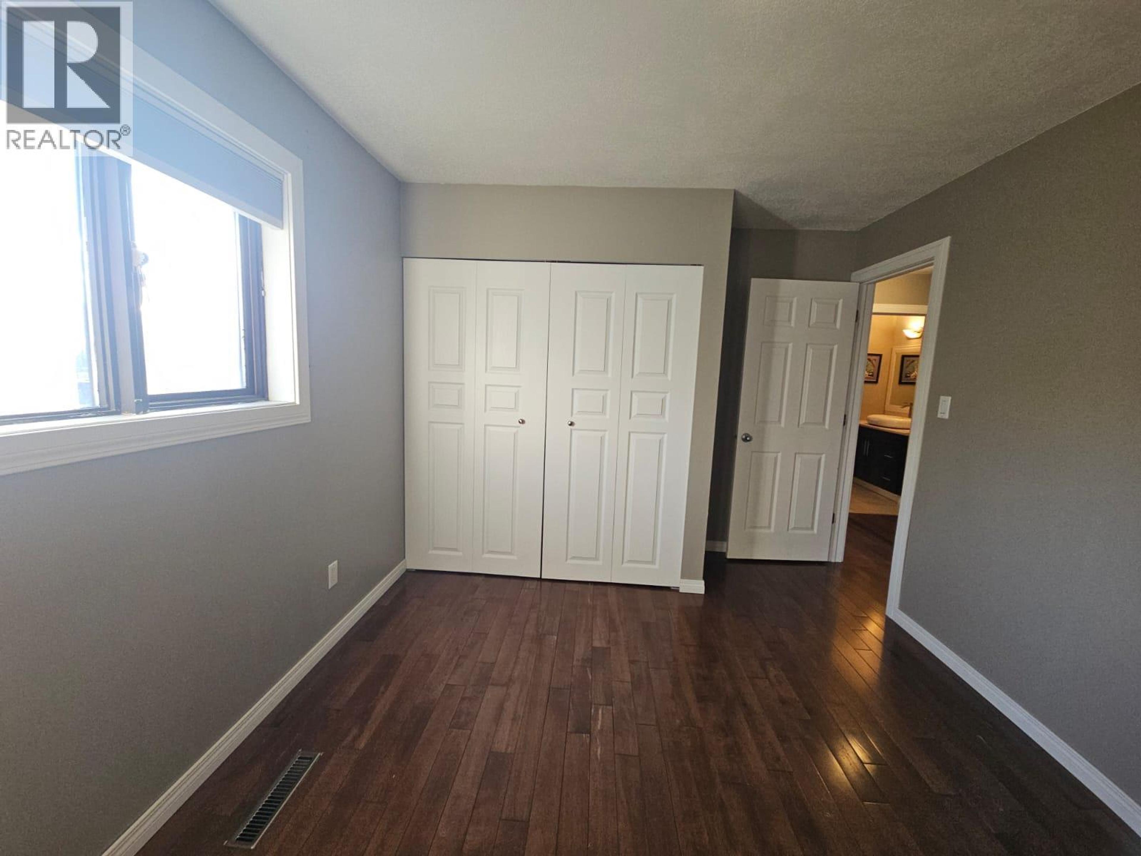 256 PEACE RIVER CRESCENT - 18