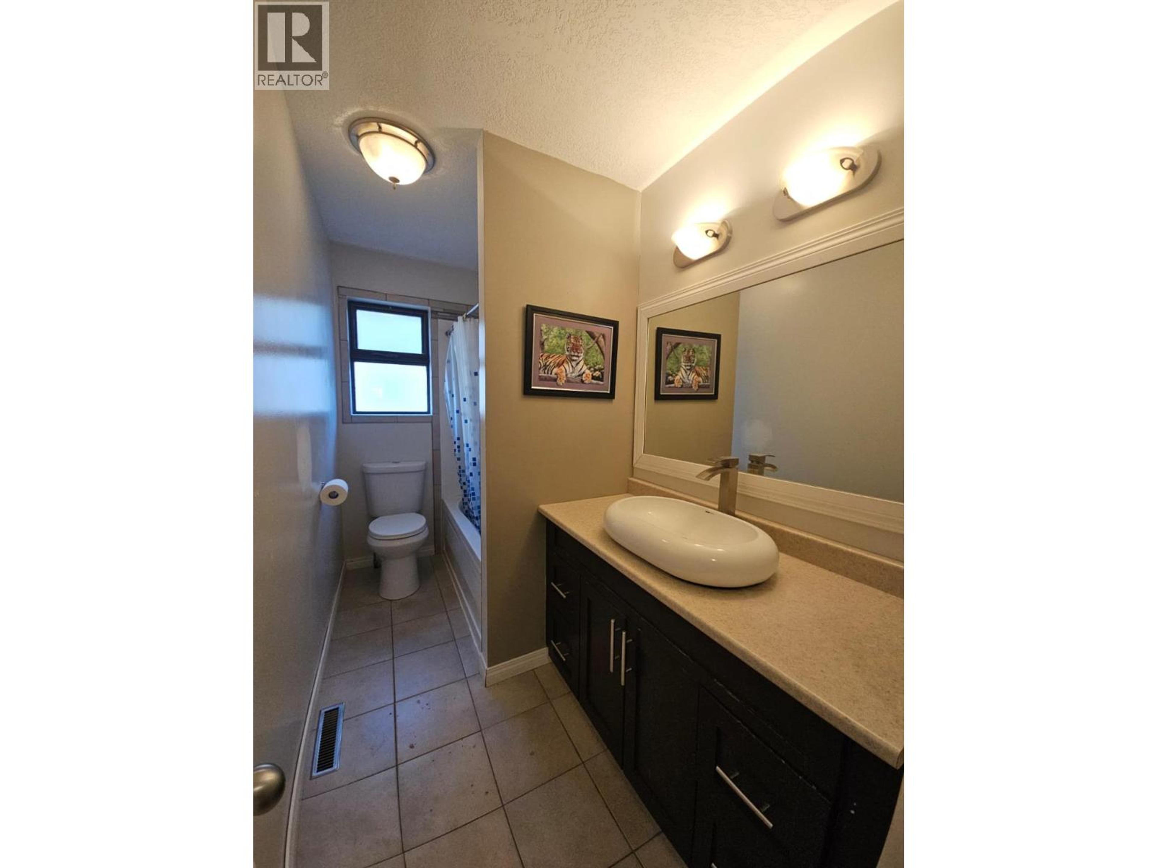 256 PEACE RIVER CRESCENT - 25