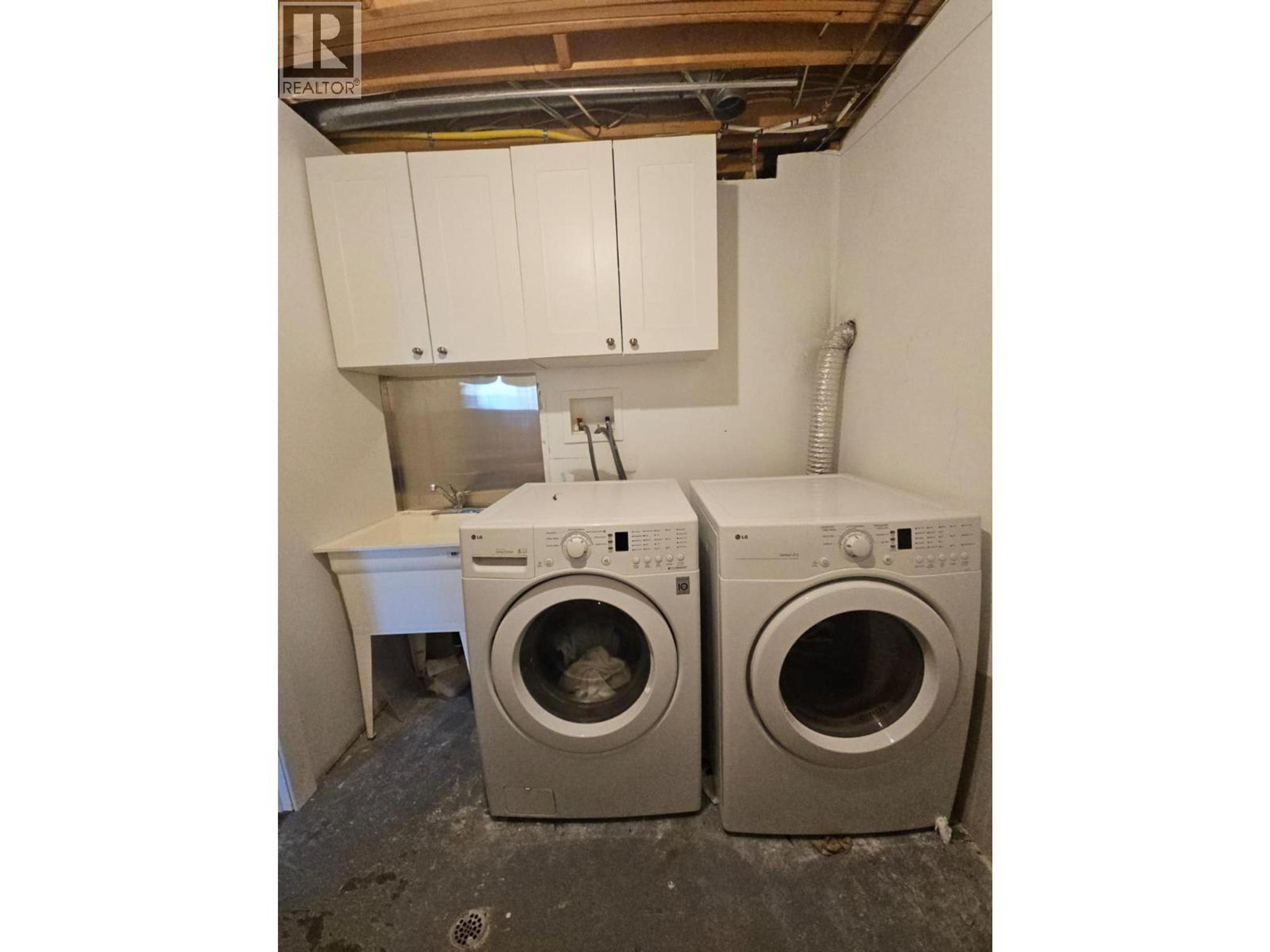 256 PEACE RIVER CRESCENT - 44