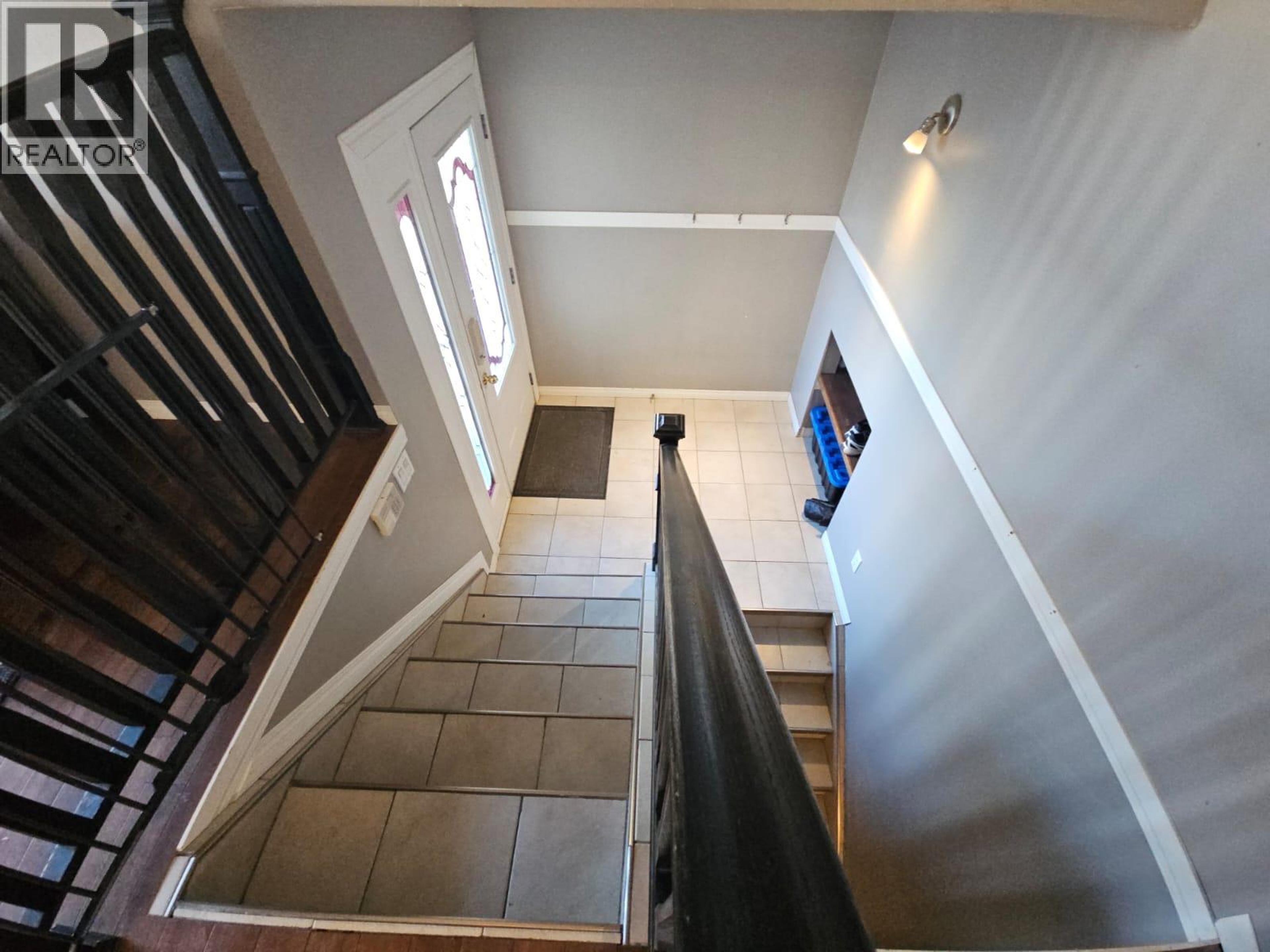 256 PEACE RIVER CRESCENT - 29