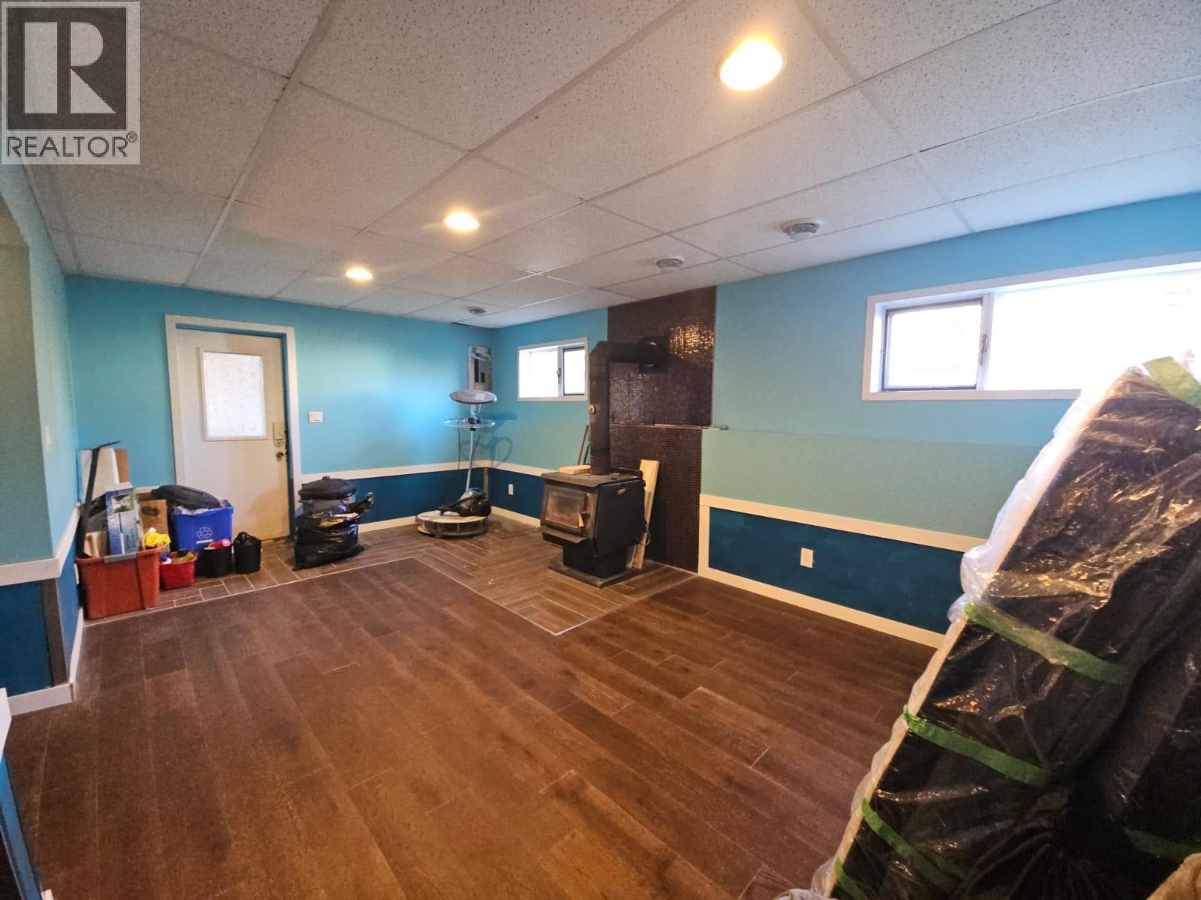 256 PEACE RIVER CRESCENT - 35