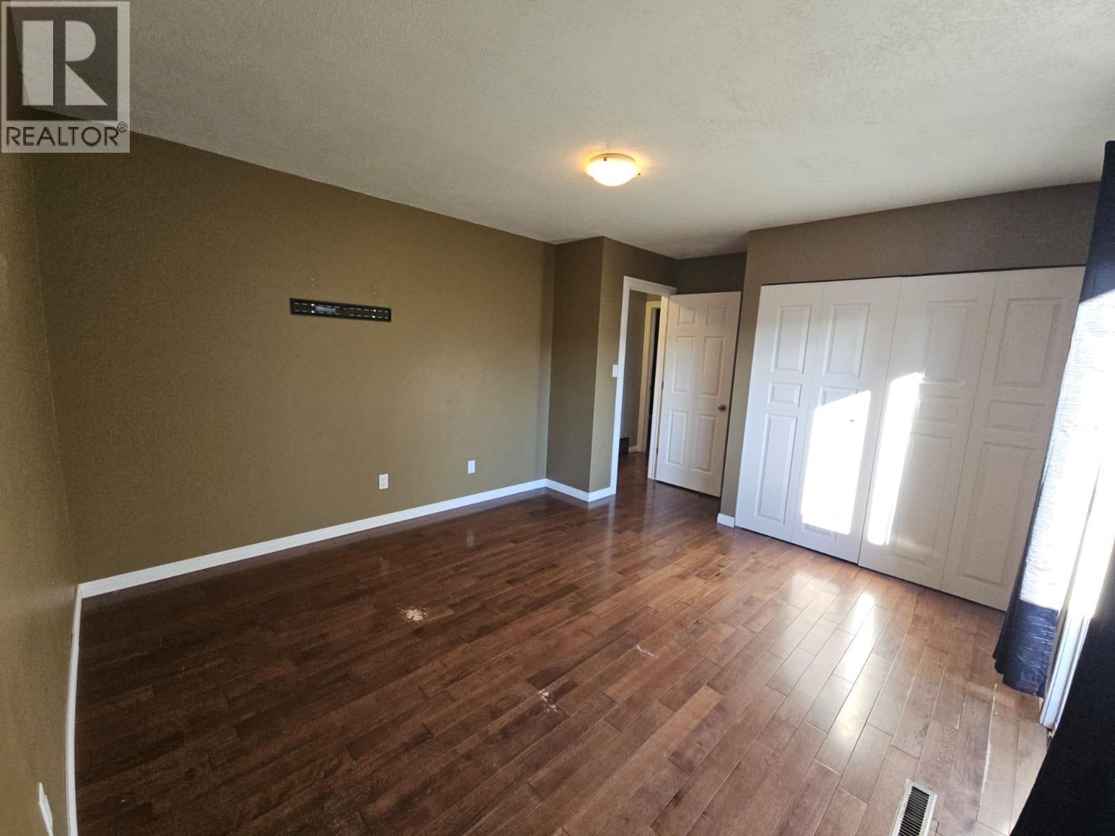 256 PEACE RIVER CRESCENT - 13