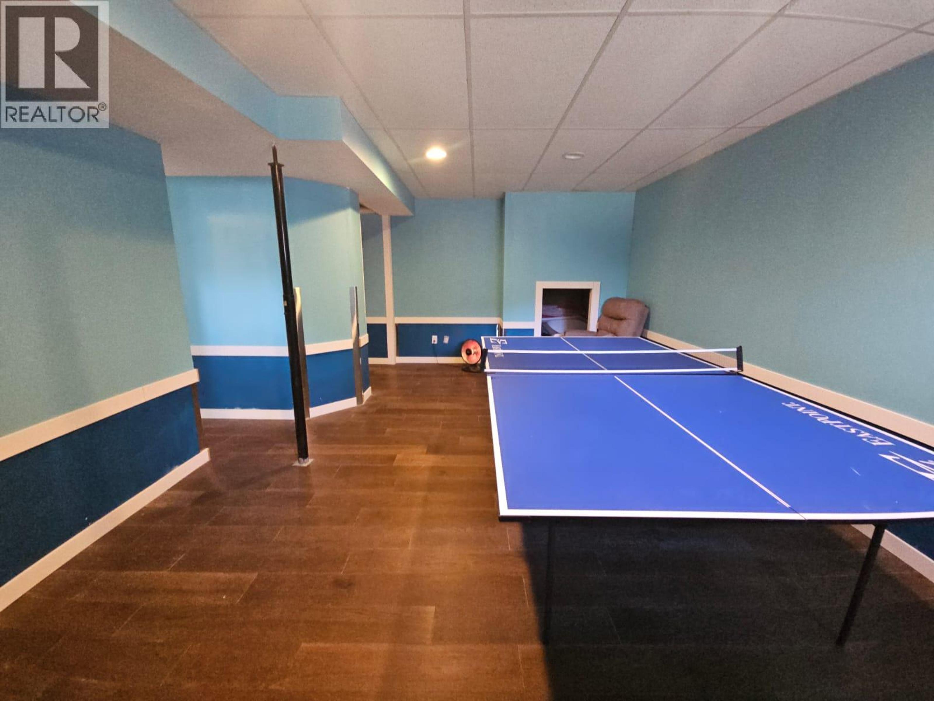 256 PEACE RIVER CRESCENT - 33