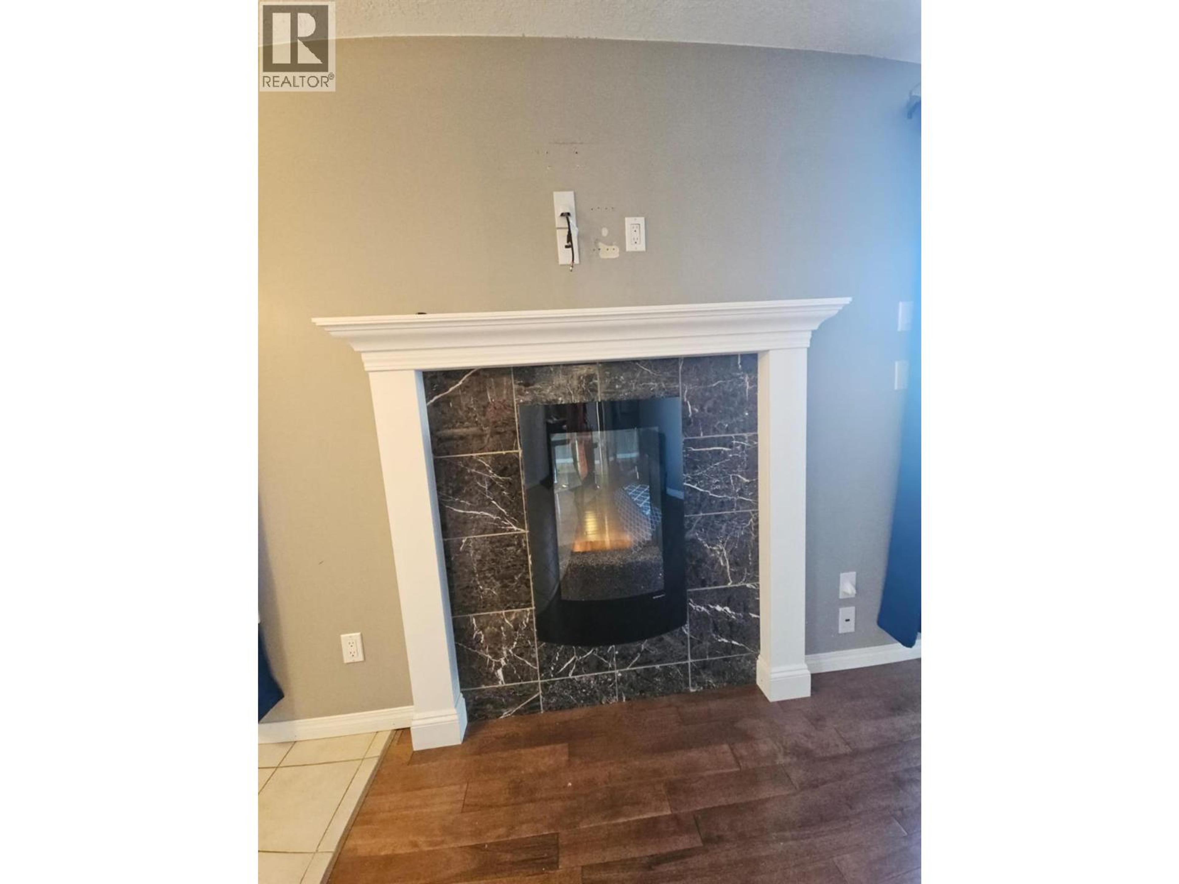 256 PEACE RIVER CRESCENT - 6