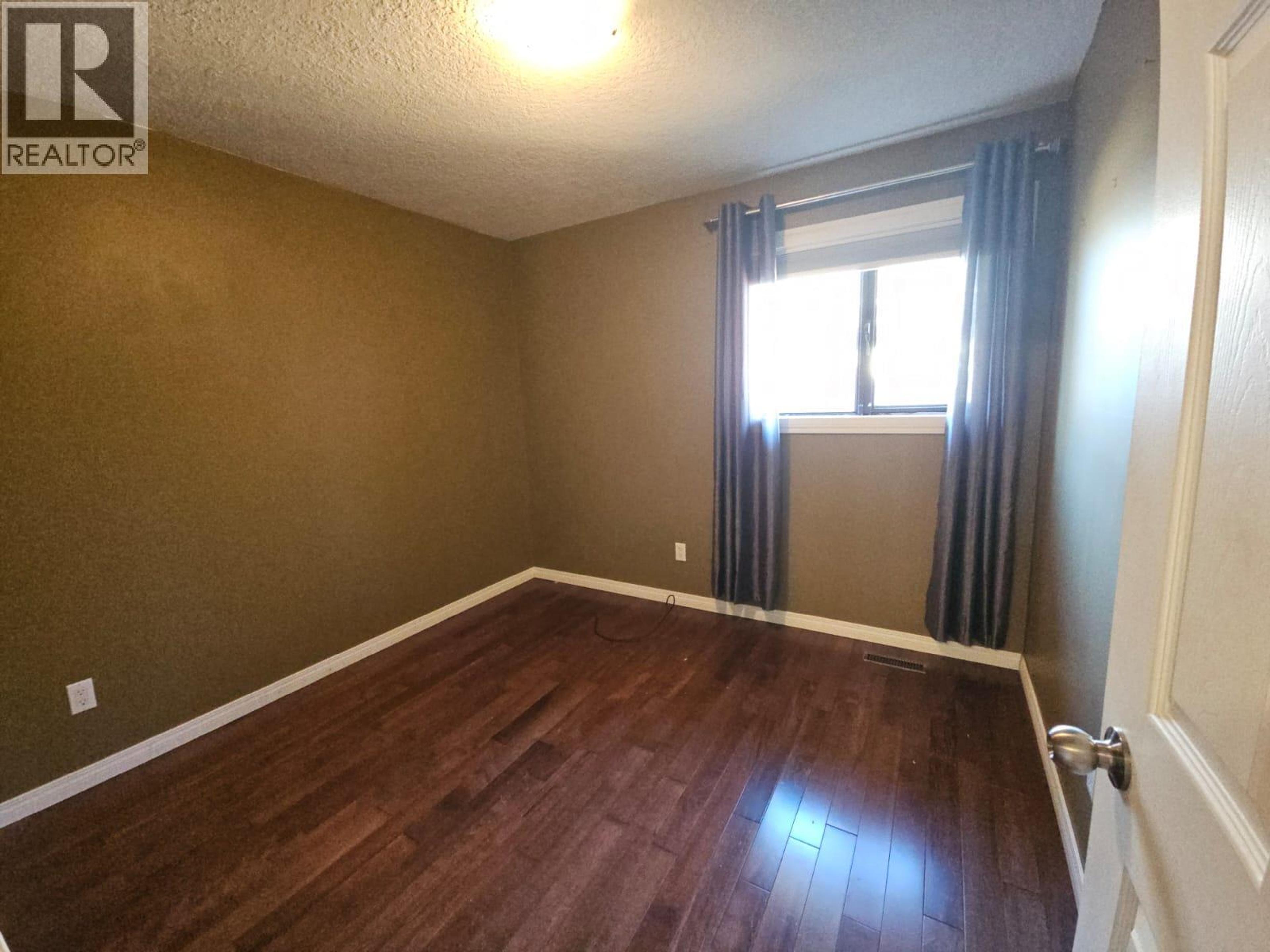 256 PEACE RIVER CRESCENT - 20