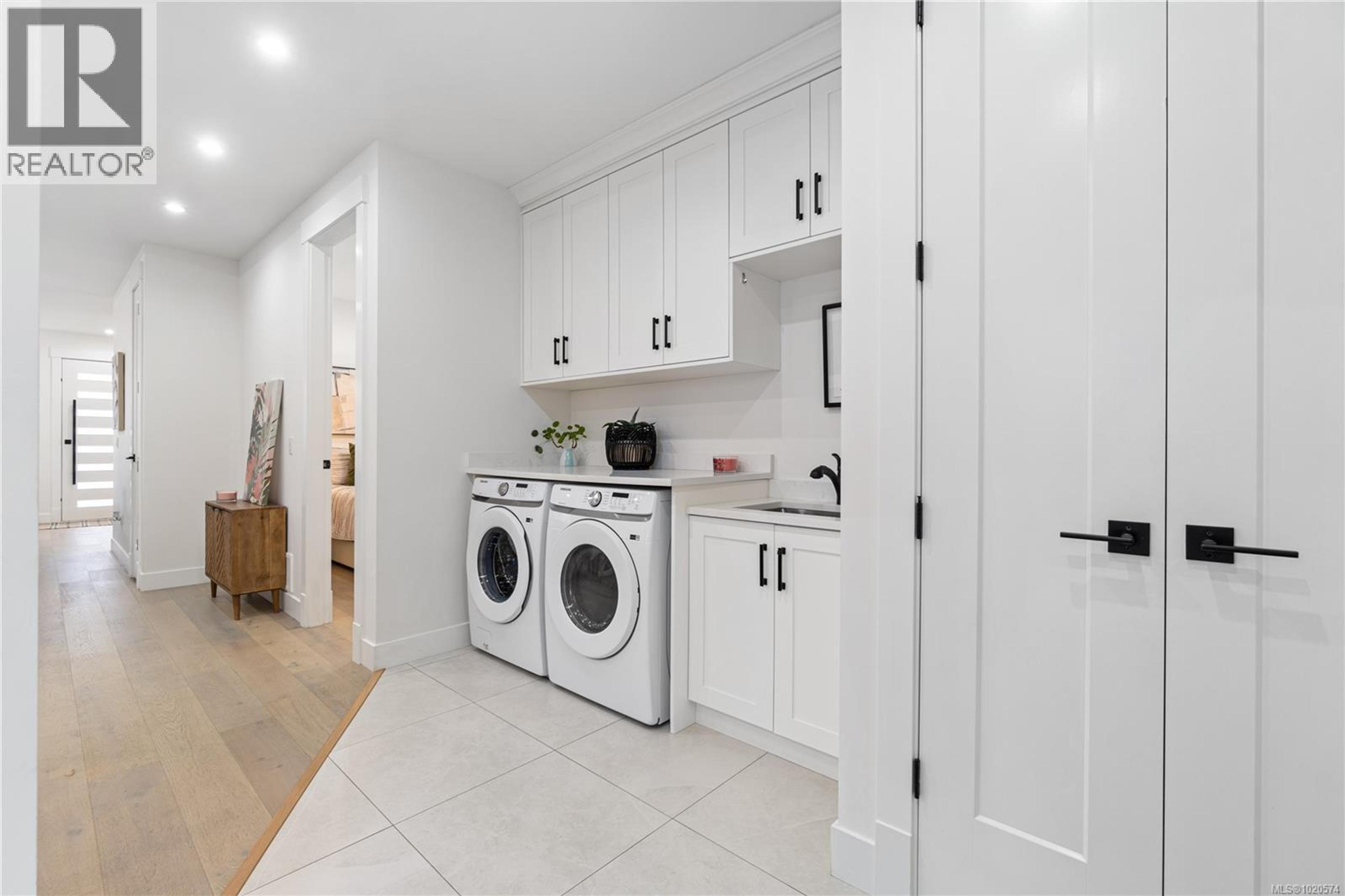 682 BRIARWOOD DR - 17